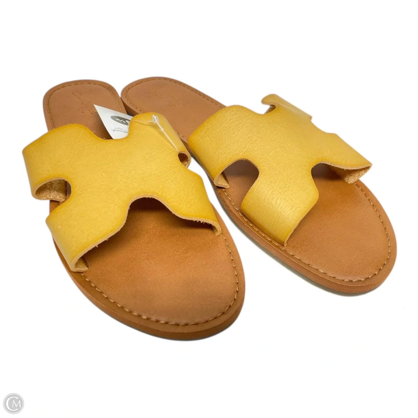 Sandals Flats By Universal Thread In Tan, Size: 8.5