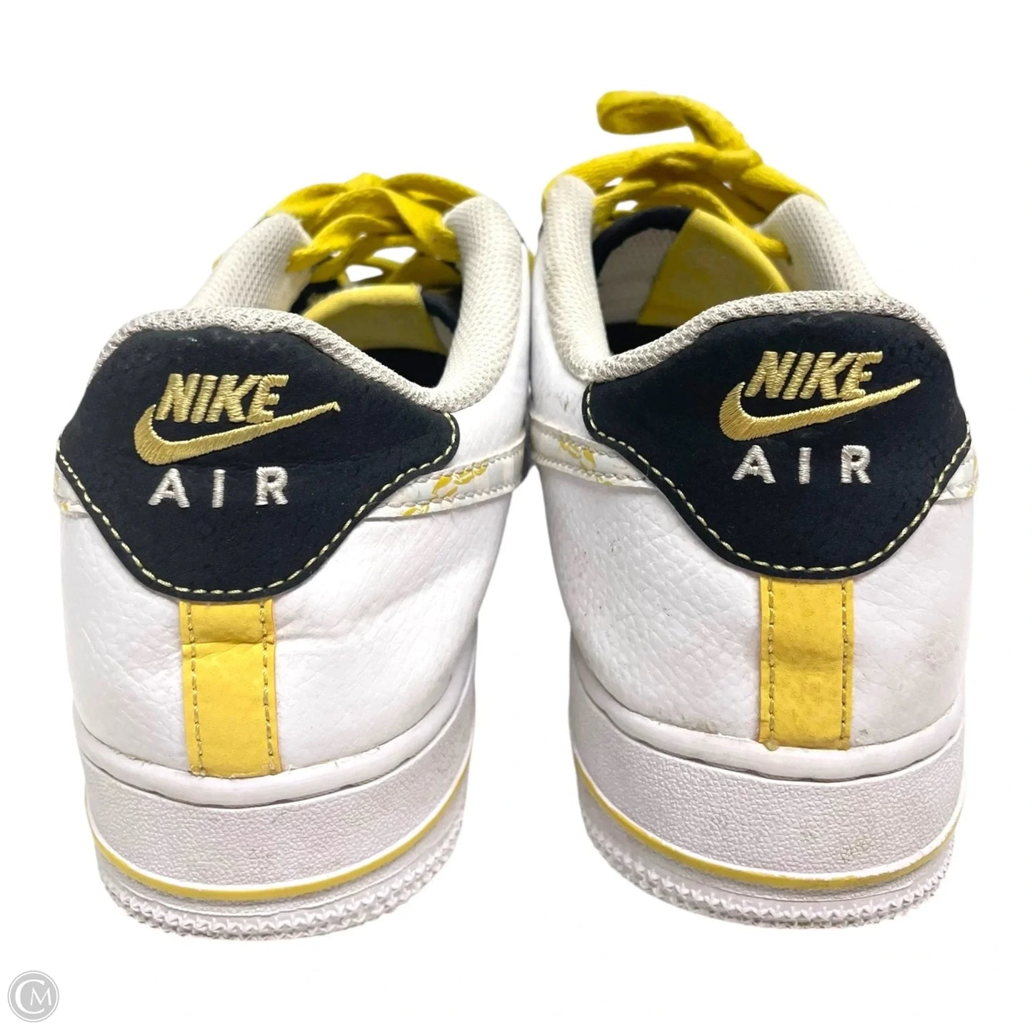 Shoes Sneakers By Nike In White & Yellow, Size: 8.5
