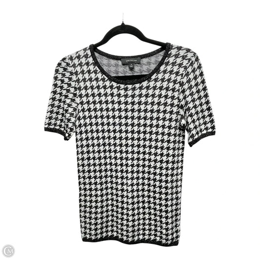 Sweater Short Sleeve By Ann Taylor In Black & White, Size: Xs