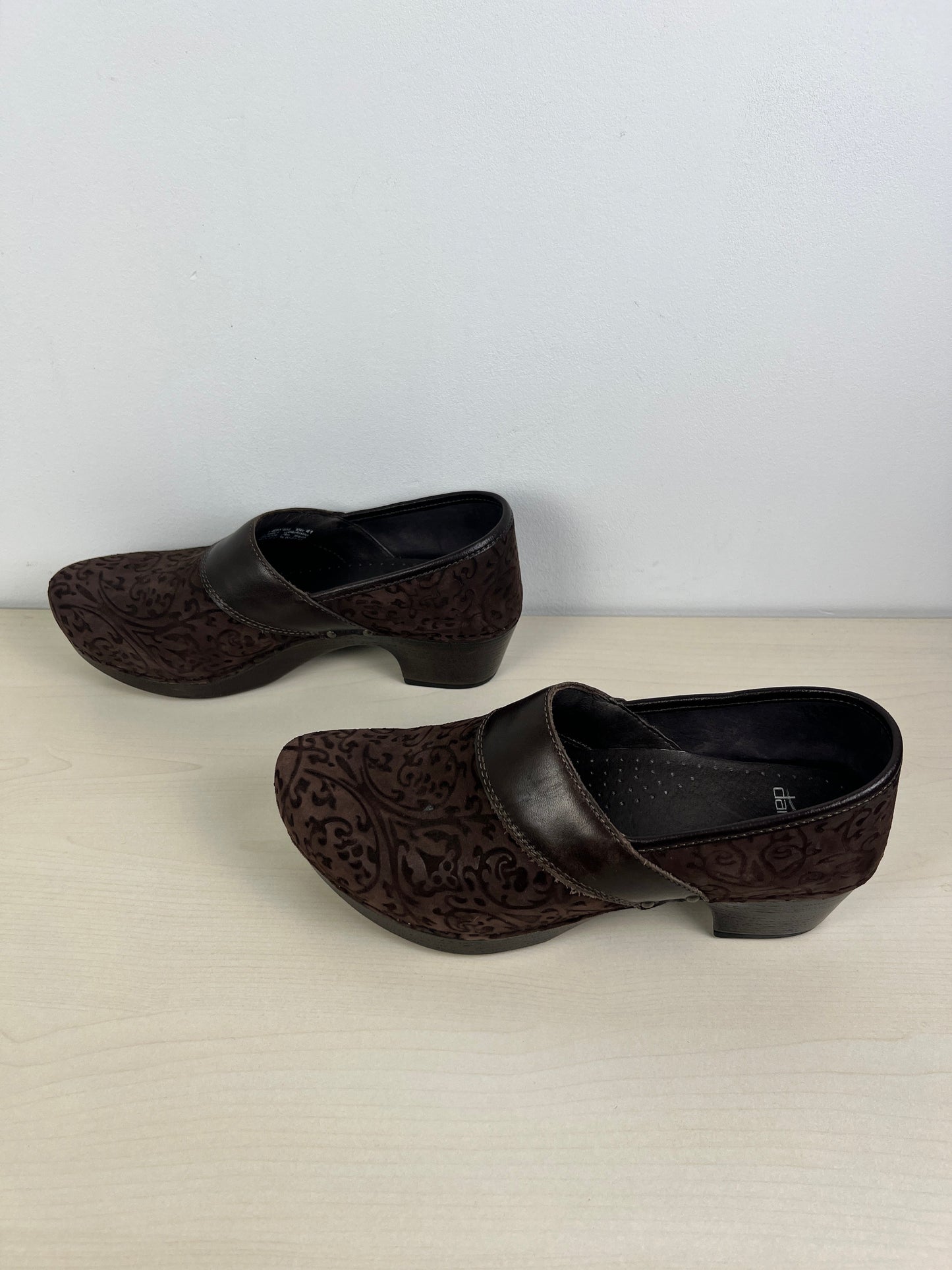 Brown Shoes Heels Block Dansko, Size 10.5