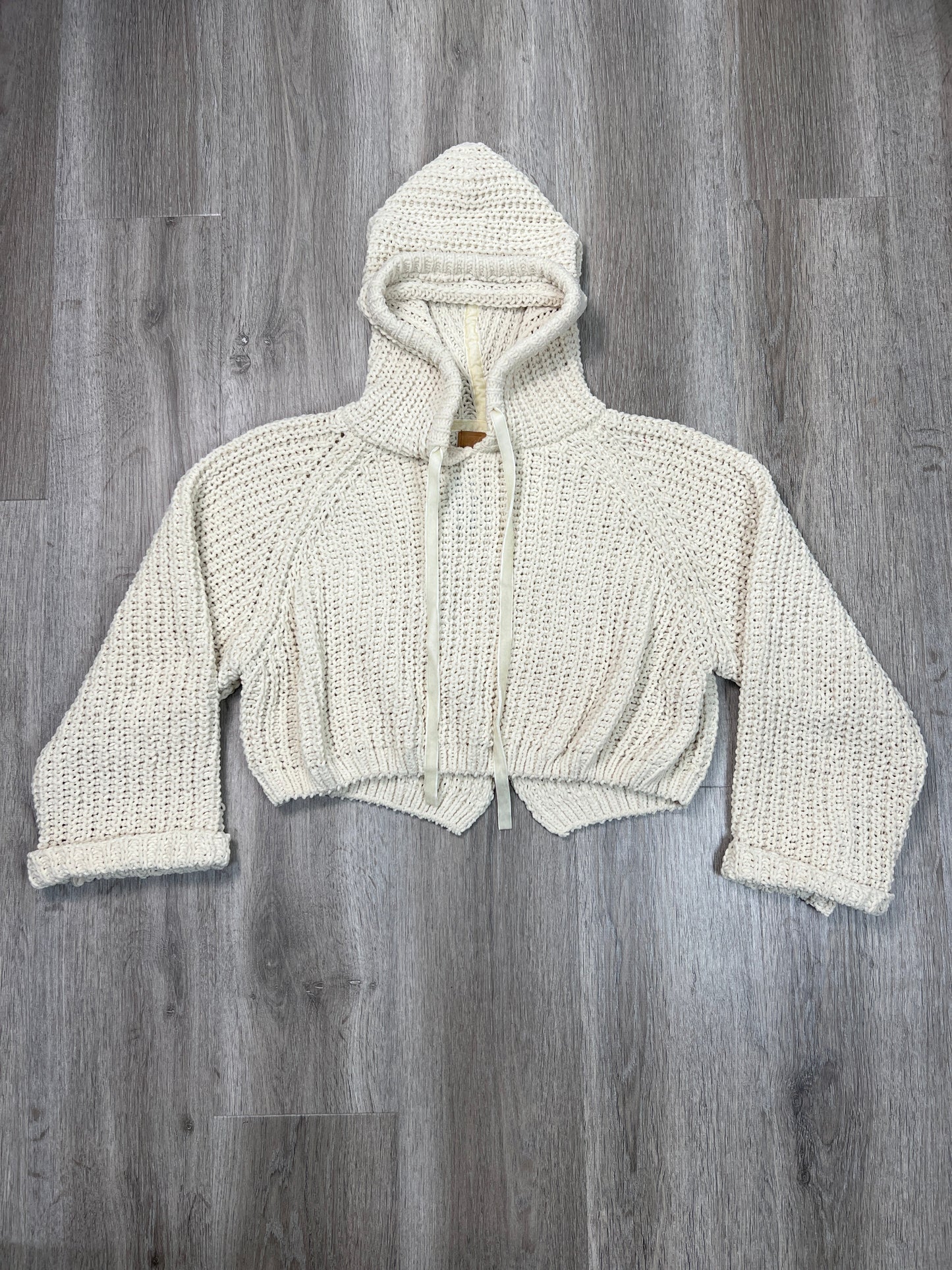 Sweatshirt Hoodie By Pol In Cream, Size: S