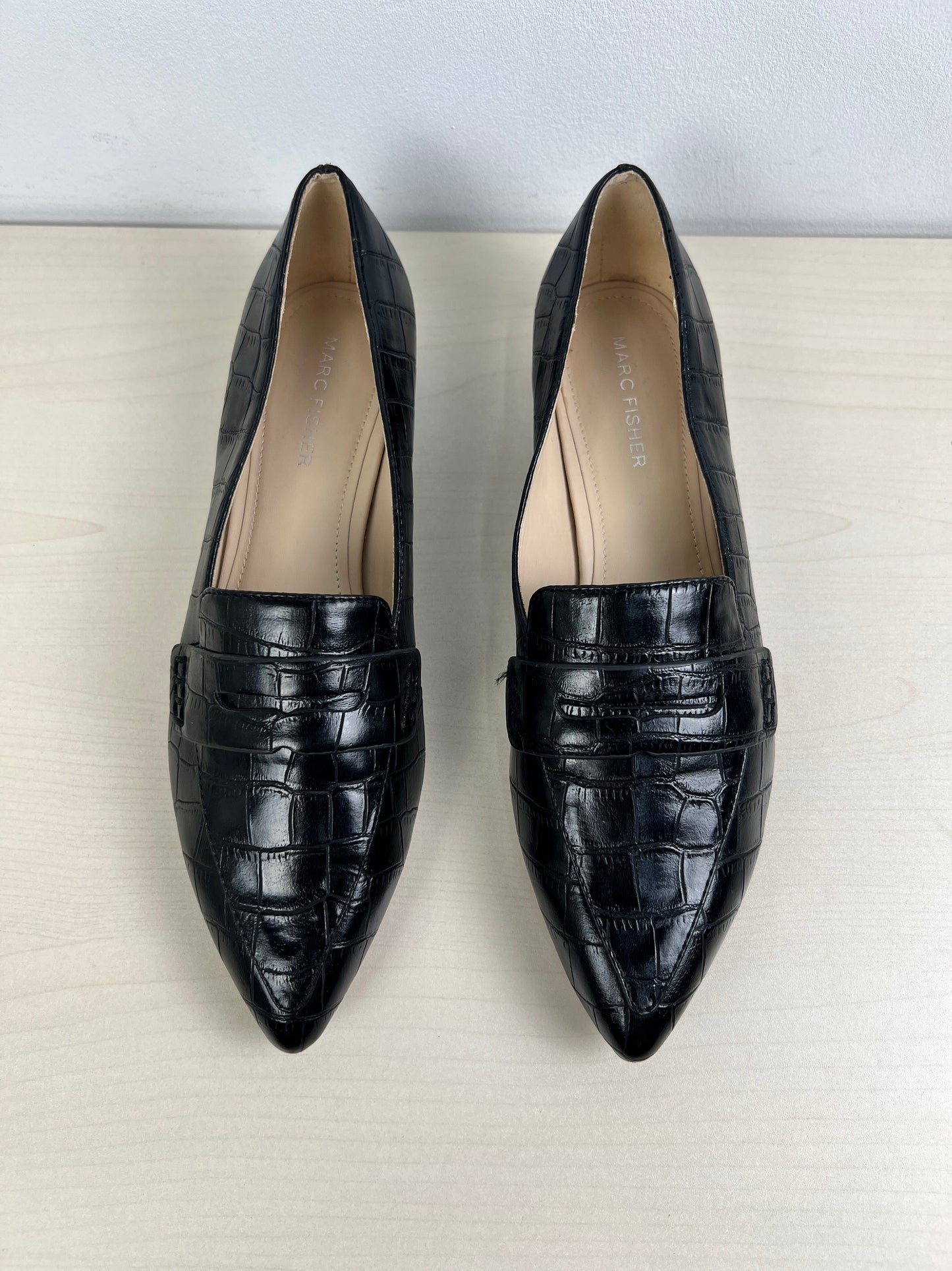 Black Shoes Flats Marc Fisher, Size 8