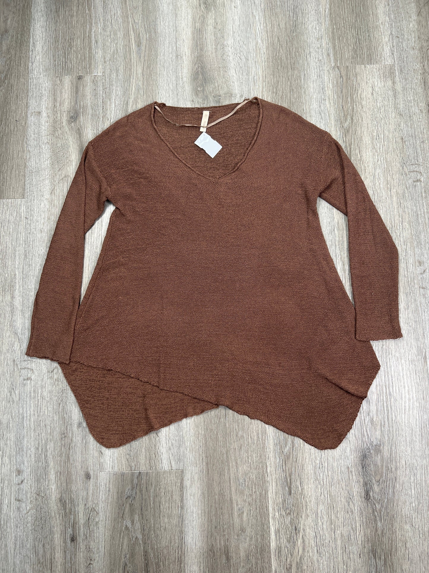 Top Long Sleeve By Wishlist In Brown, Size: M