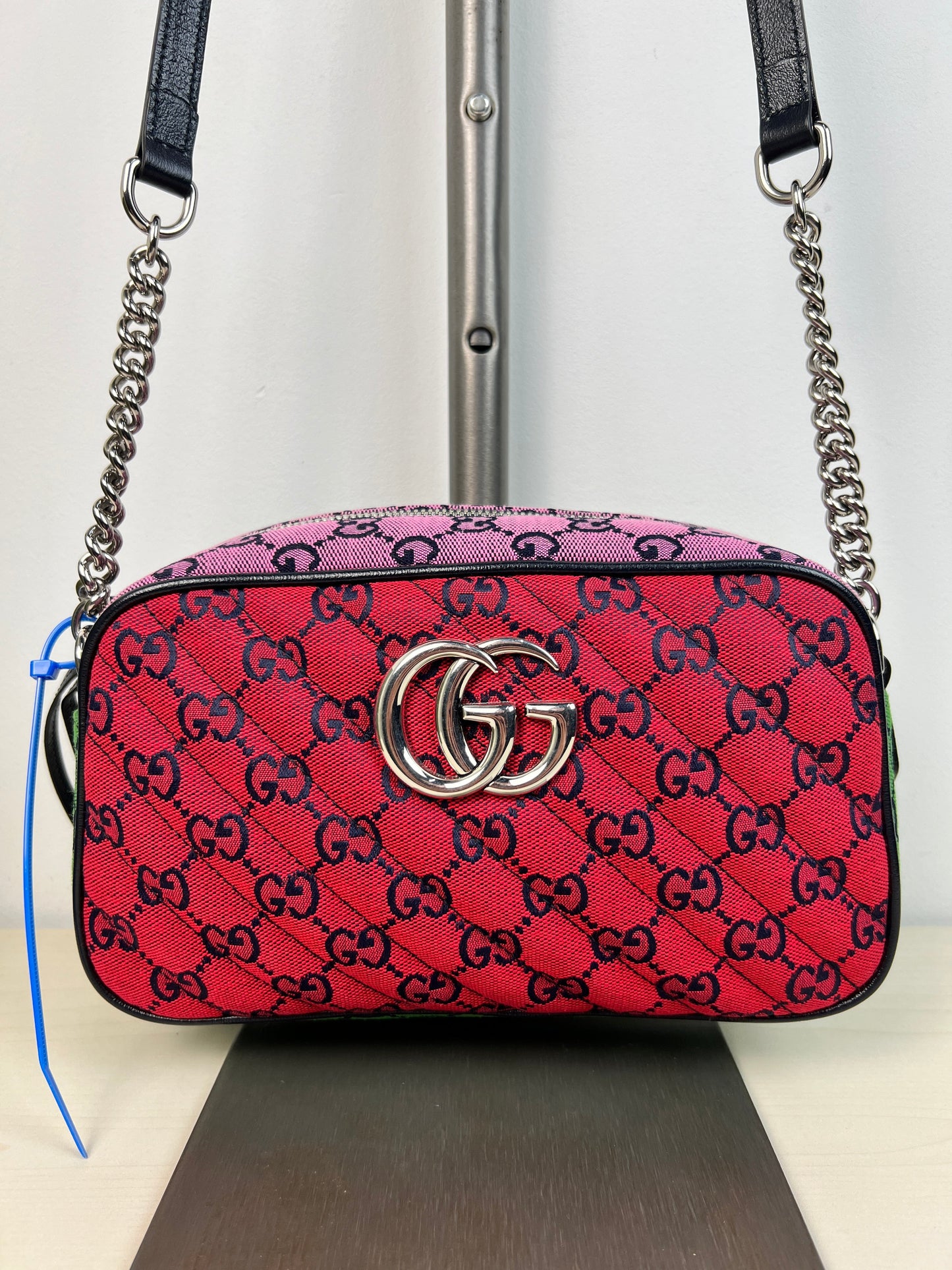 Crossbody Designer By Gucci, Size: Small