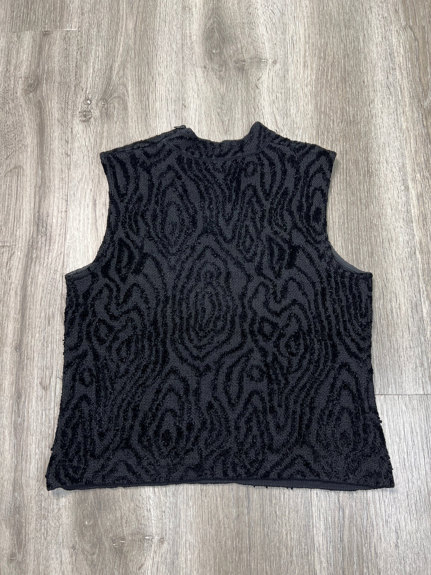 Top Sleeveless By St John Collection In Black, Size: M