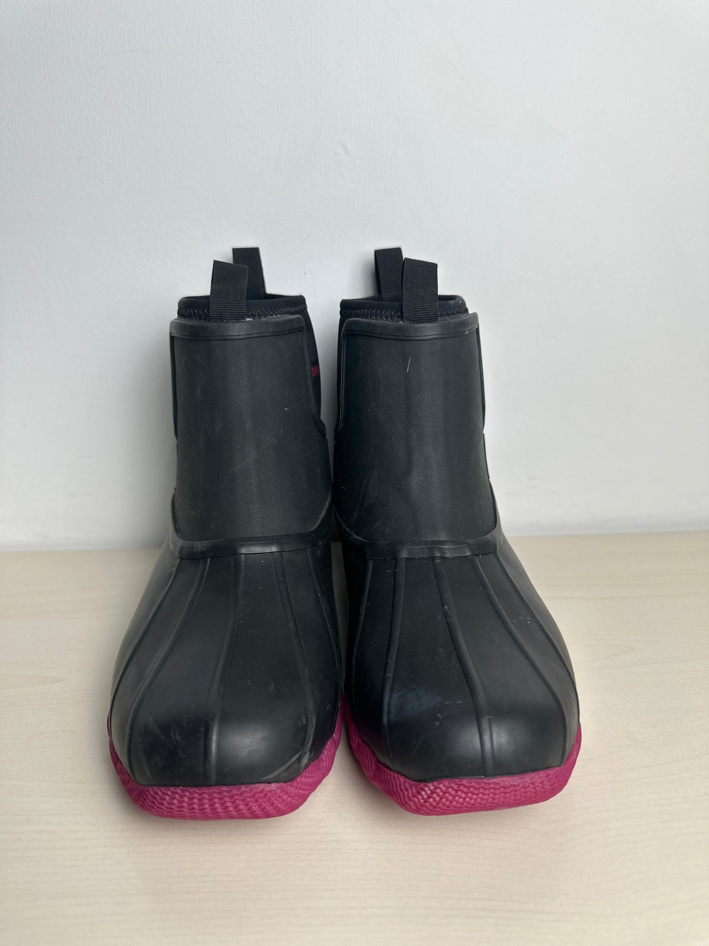 Boots Rain By Sperry In Black & Pink, Size: 6.5