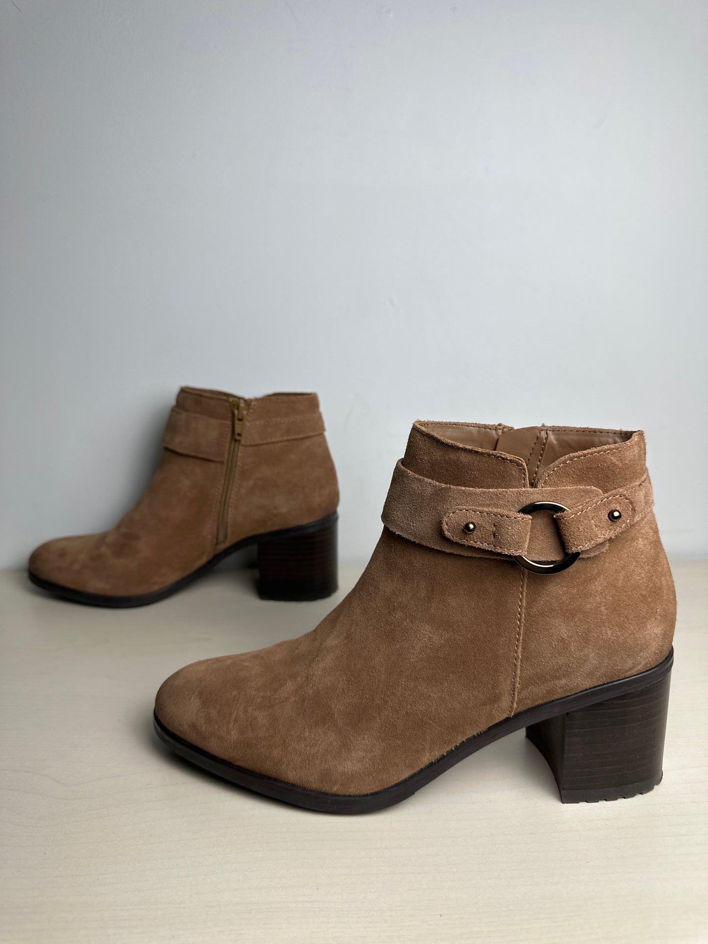 Boots Ankle Heels By Naturalizer In Brown, Size: 9