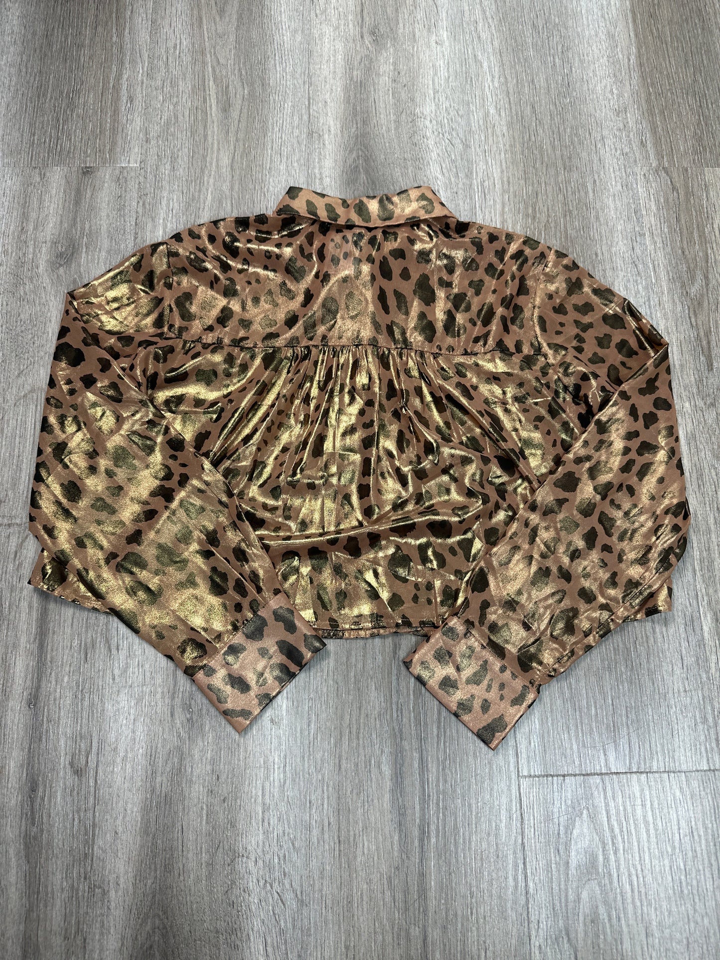 Top Long Sleeve By Forever 21 In Animal Print, Size: M