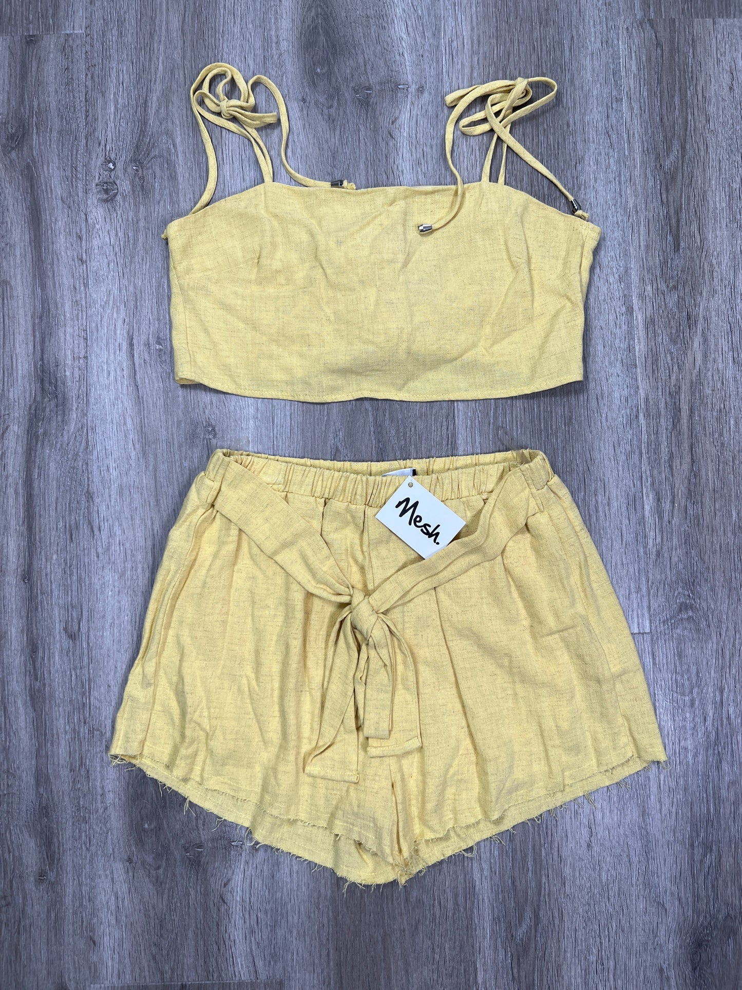 Yellow Top 2pc Sleeveless Blue Blush , Size M