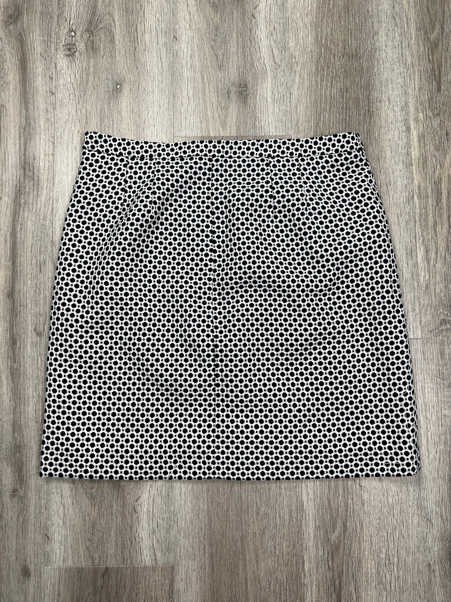 Black & White Skirt Mini & Short Loft, Size M