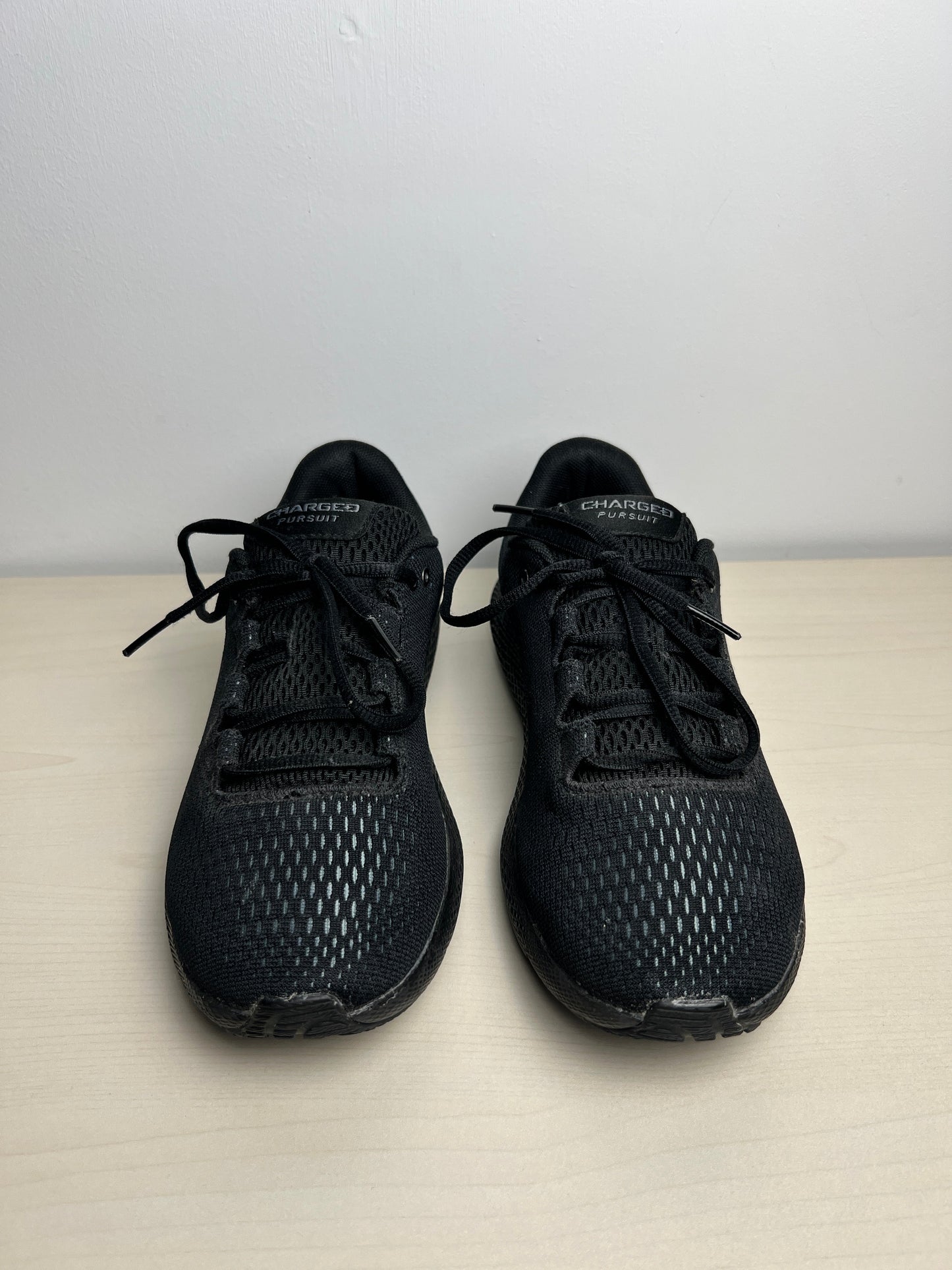 Shoes Athletic By Under Armour In Black, Size: 6.5