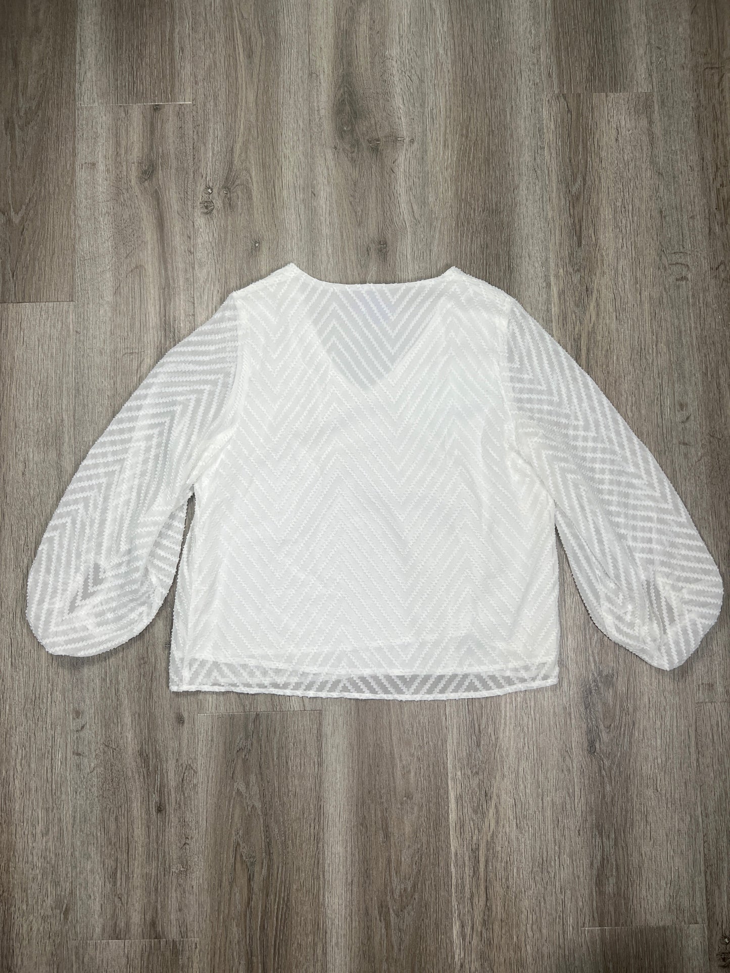 White Blouse Long Sleeve Clothes Mentor, Size M