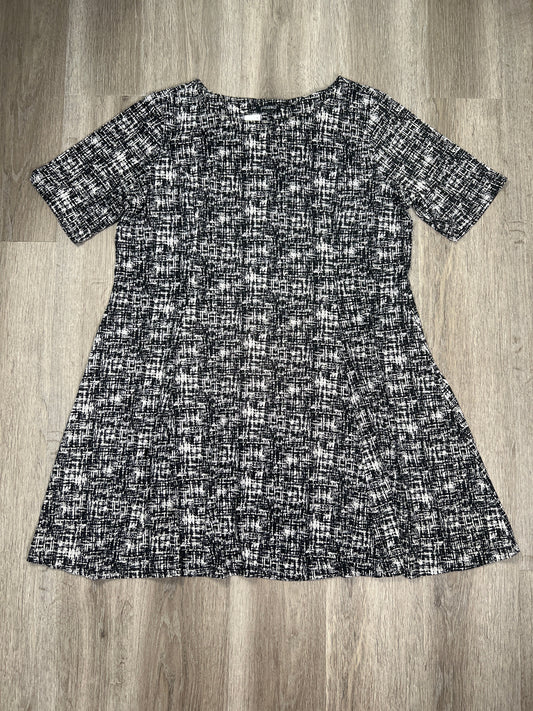 Black & White Dress Casual Short Roz And Ali, Size 2x