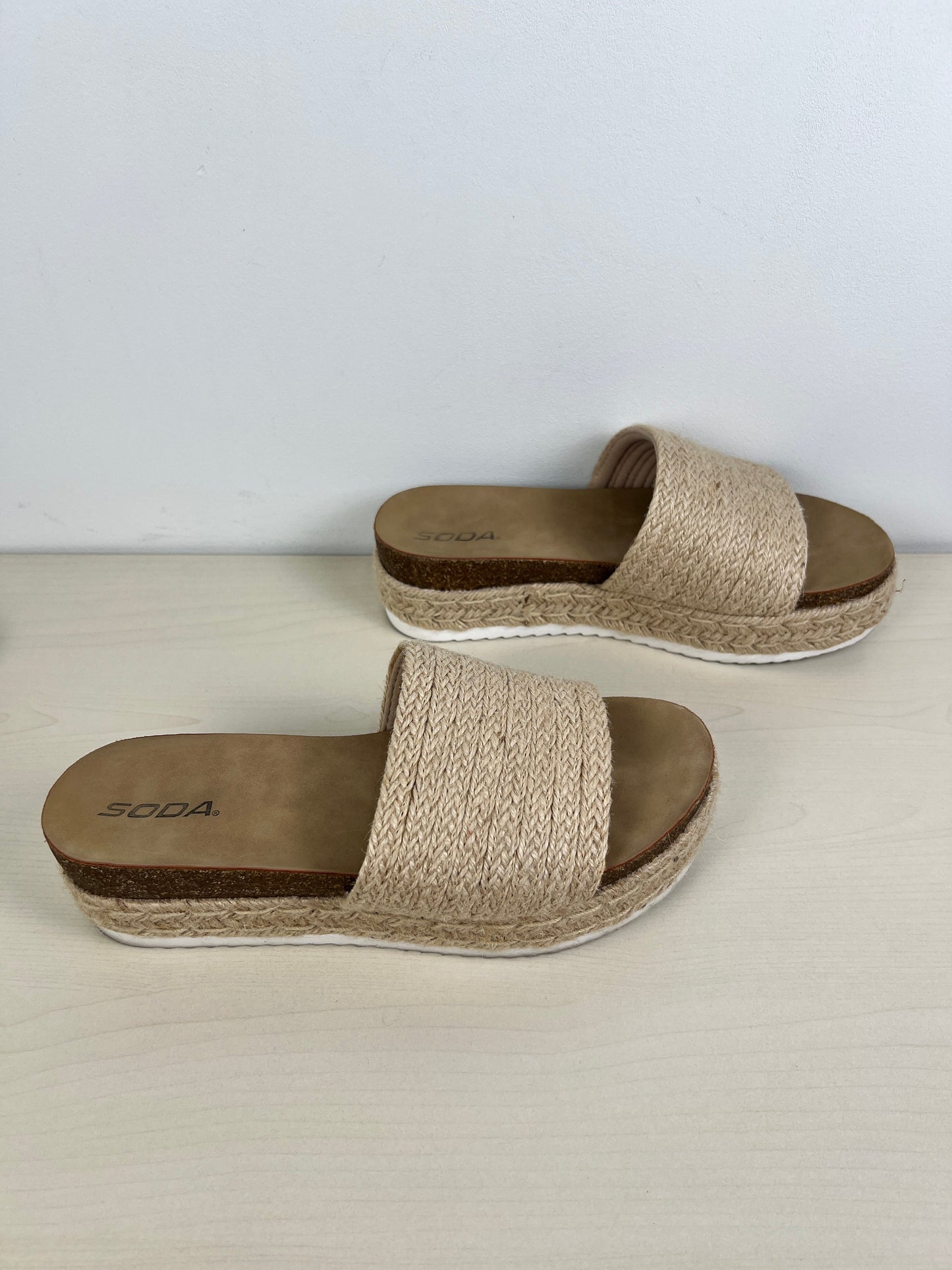 Tan Sandals Heels Platform Soda, Size 11
