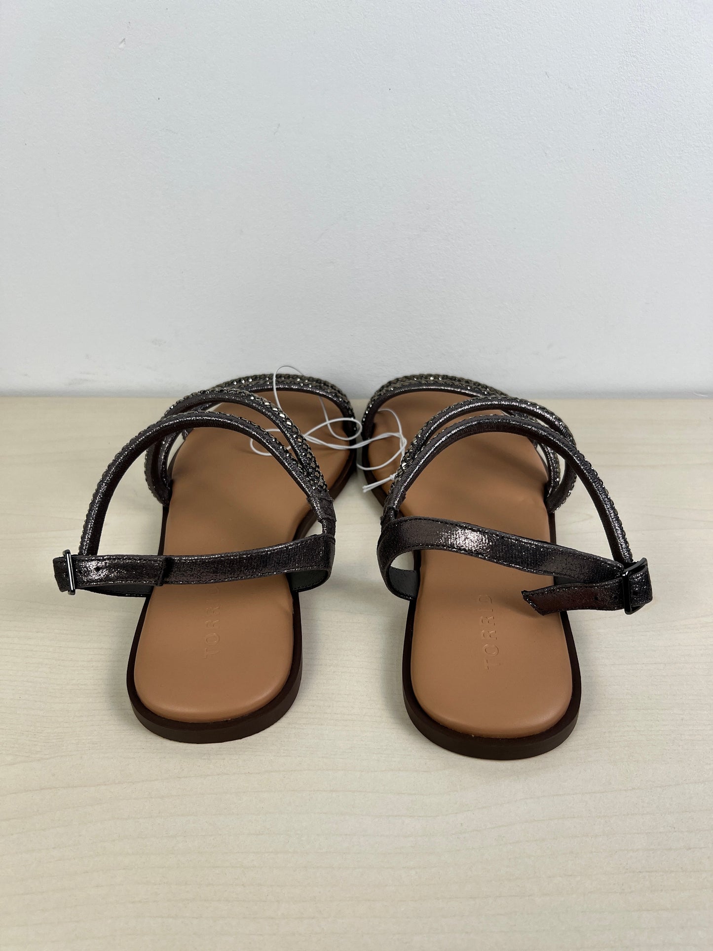 Grey Sandals Flats Torrid, Size 10