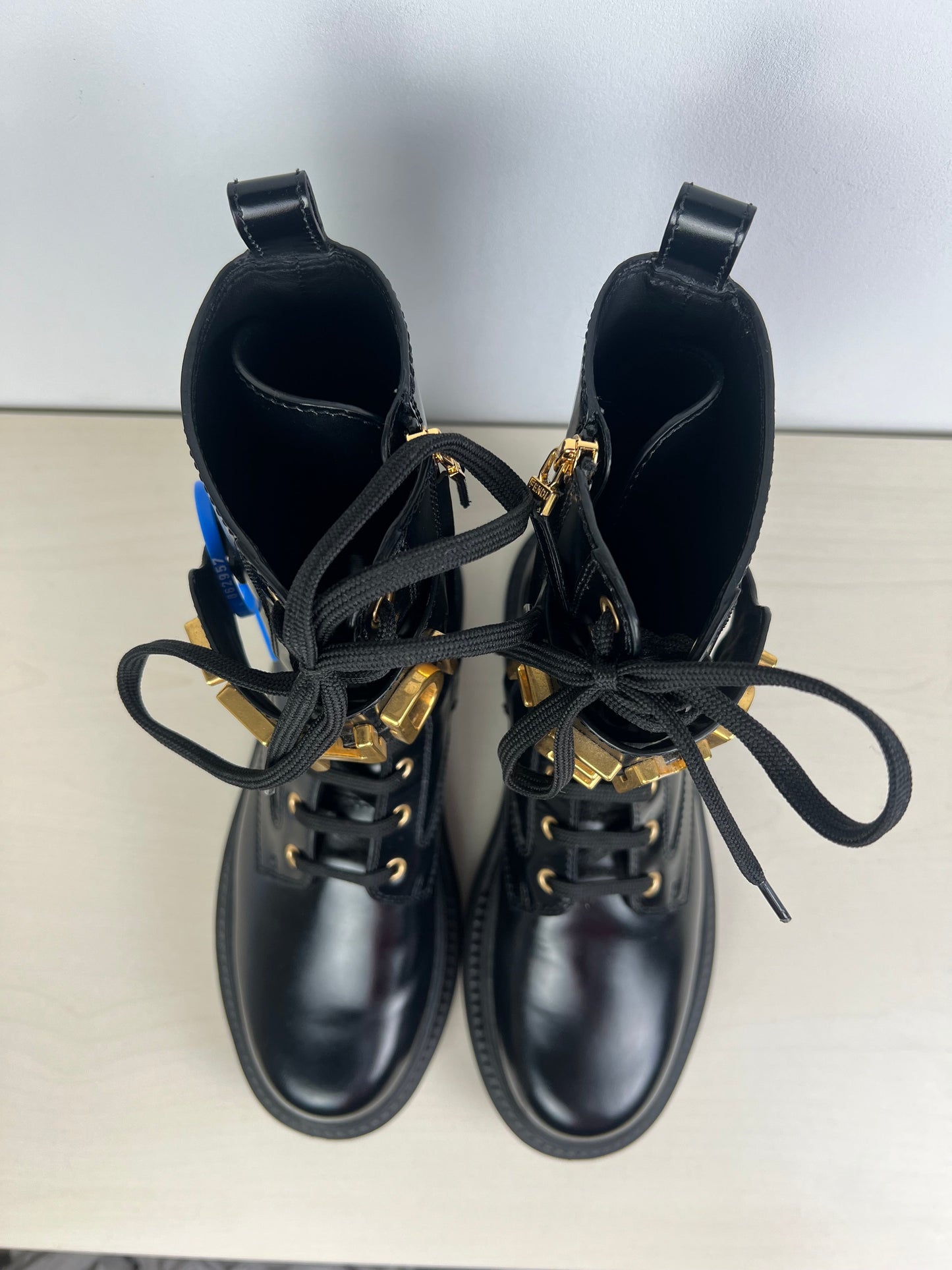 Black Boots Designer Fendi, Size 8