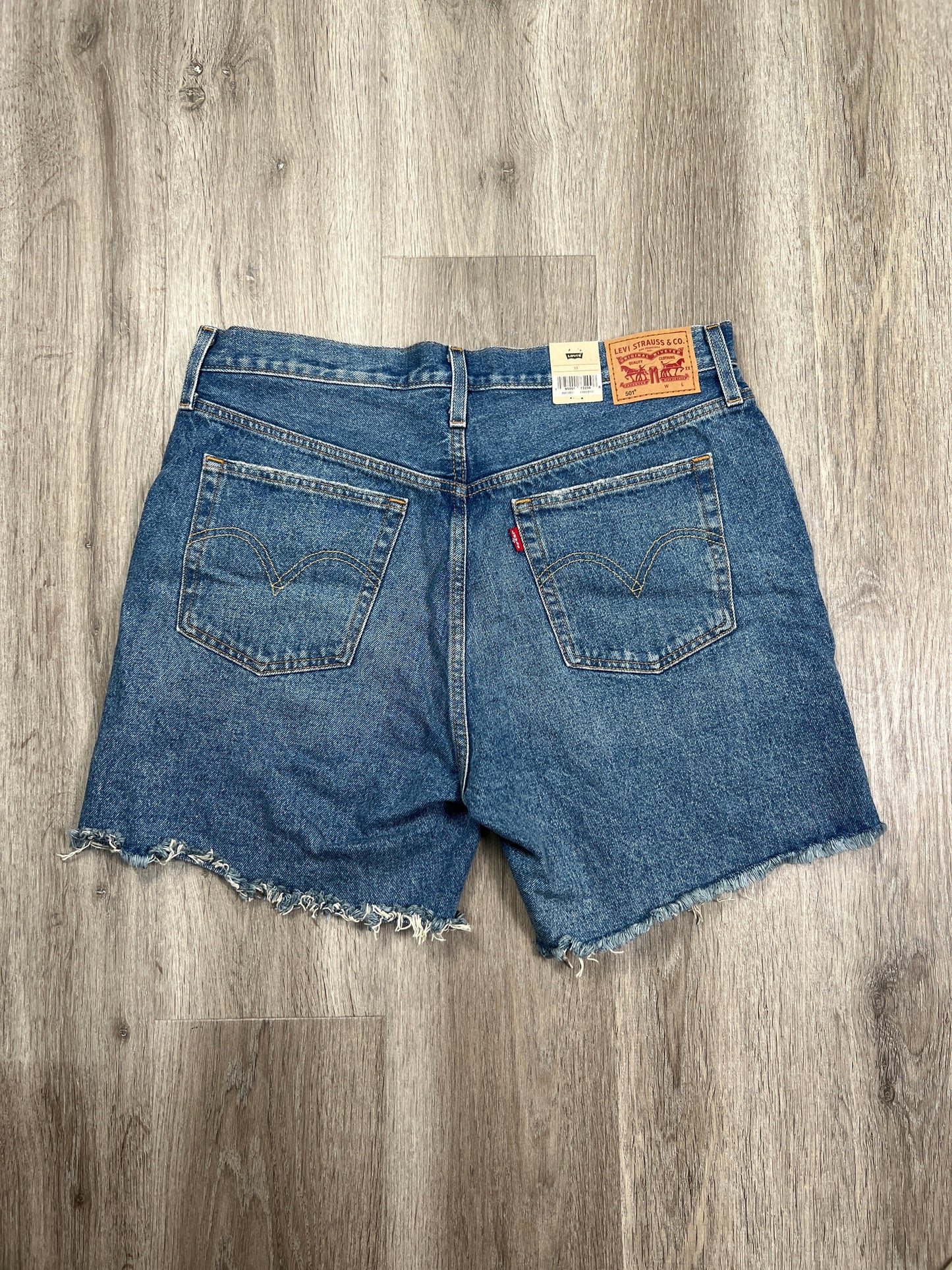 Shorts By Levis In Blue Denim, Size: Xl