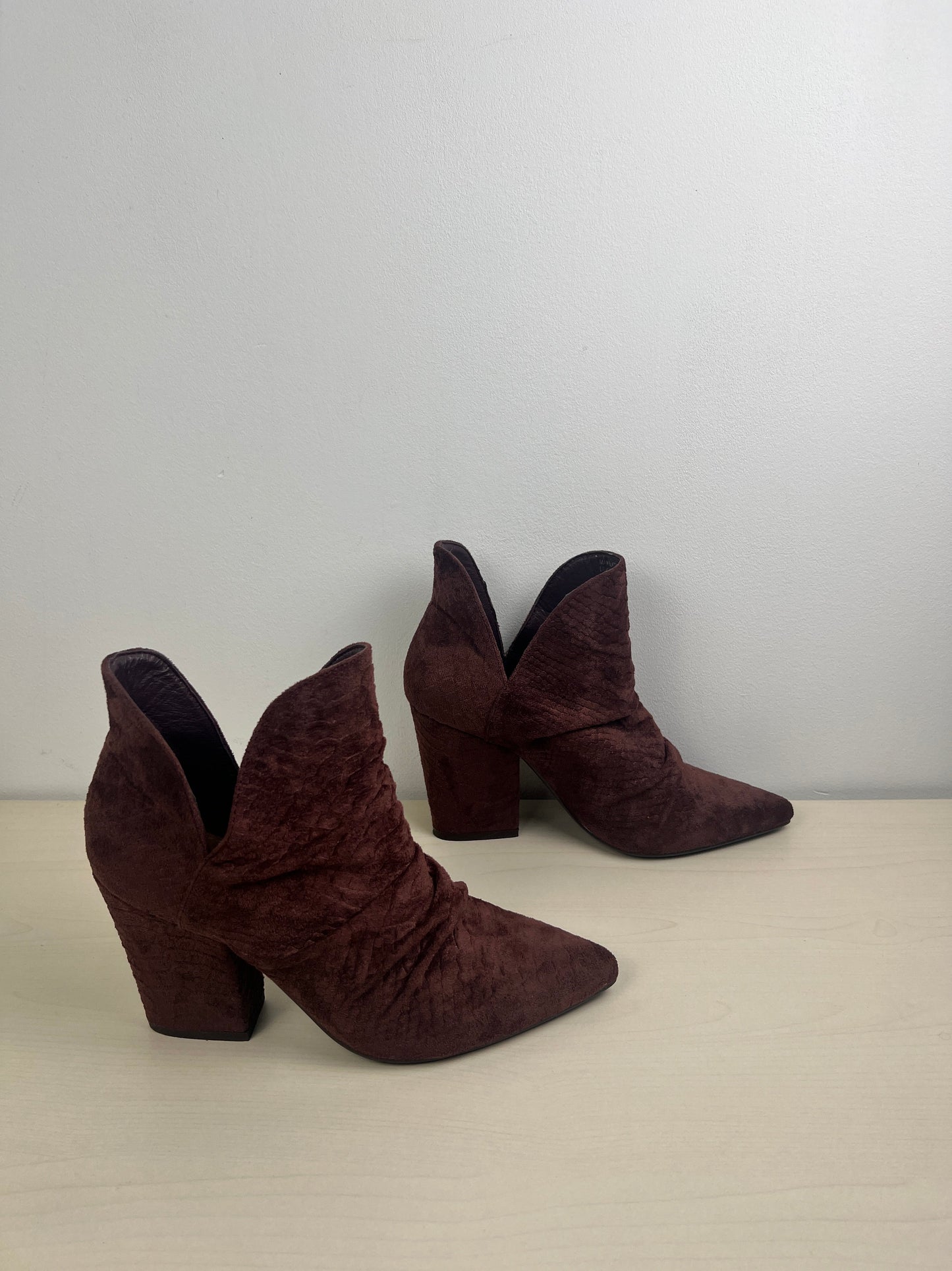 Boots Ankle Heels By  MI. IM In Purple, Size: 6.5