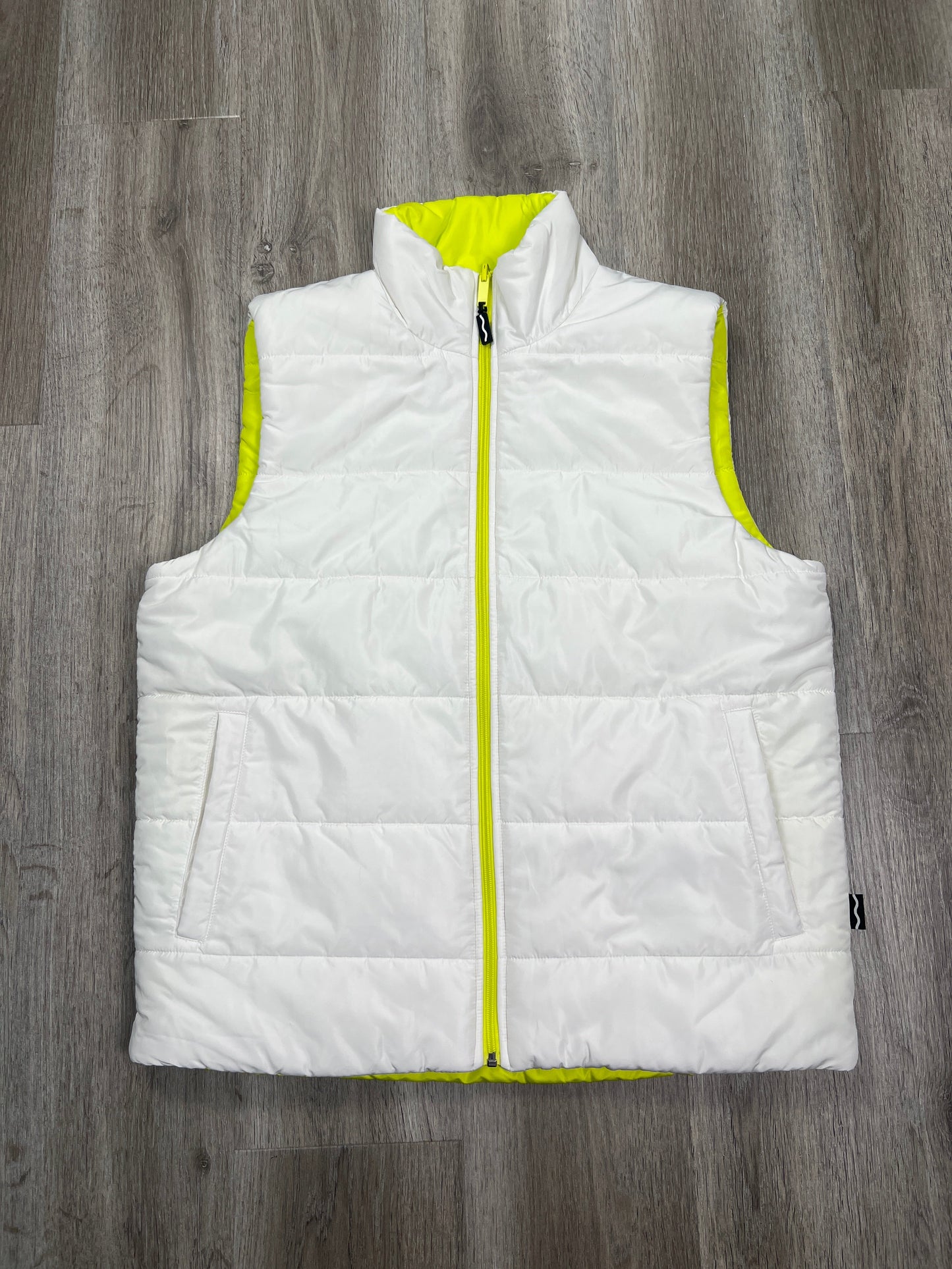 Vest Puffer & Quilted By Clothes Mentor In Green & White, Size: M