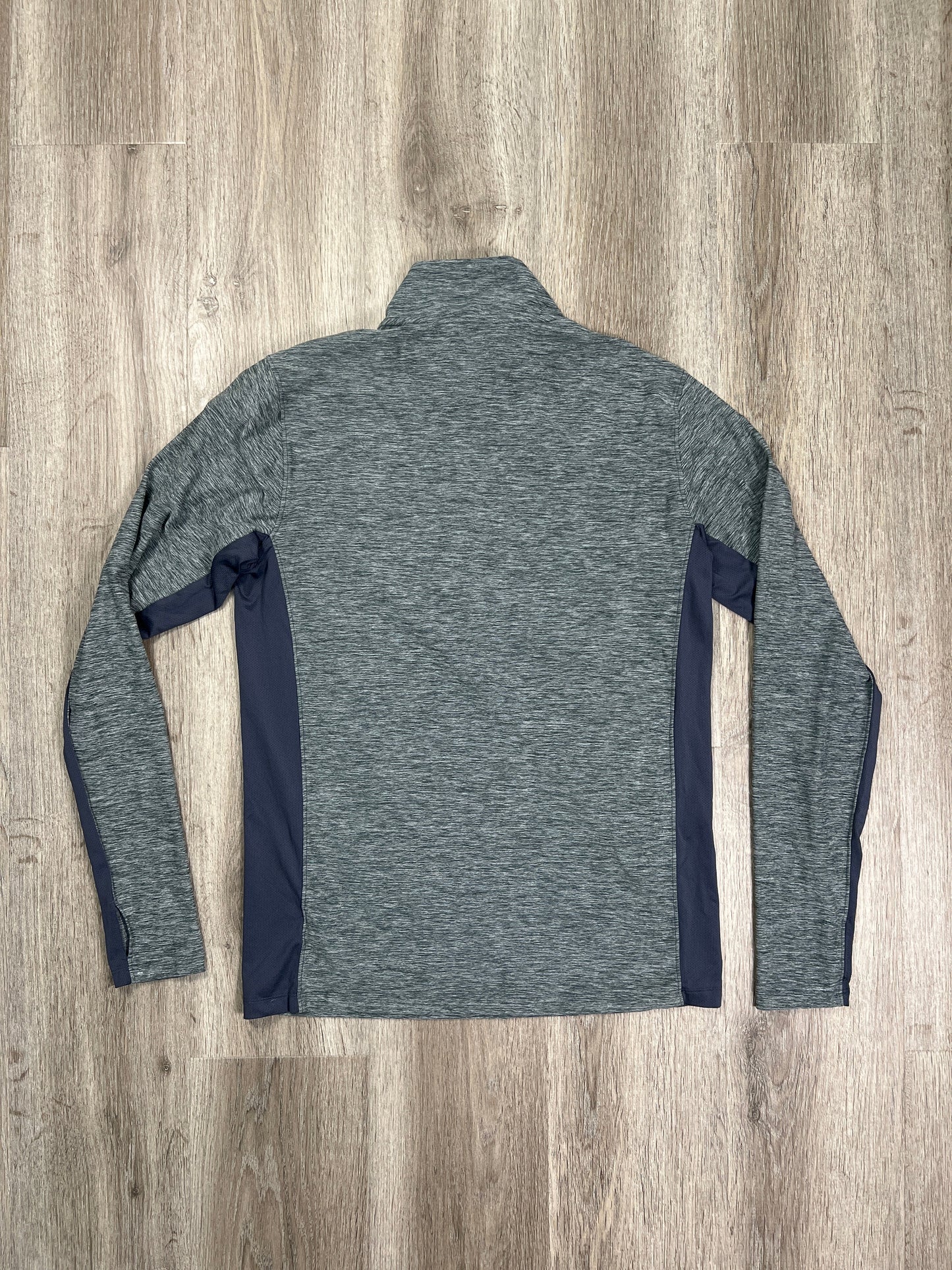 Athletic Top Long Sleeve Collar By New Balance  Size: M