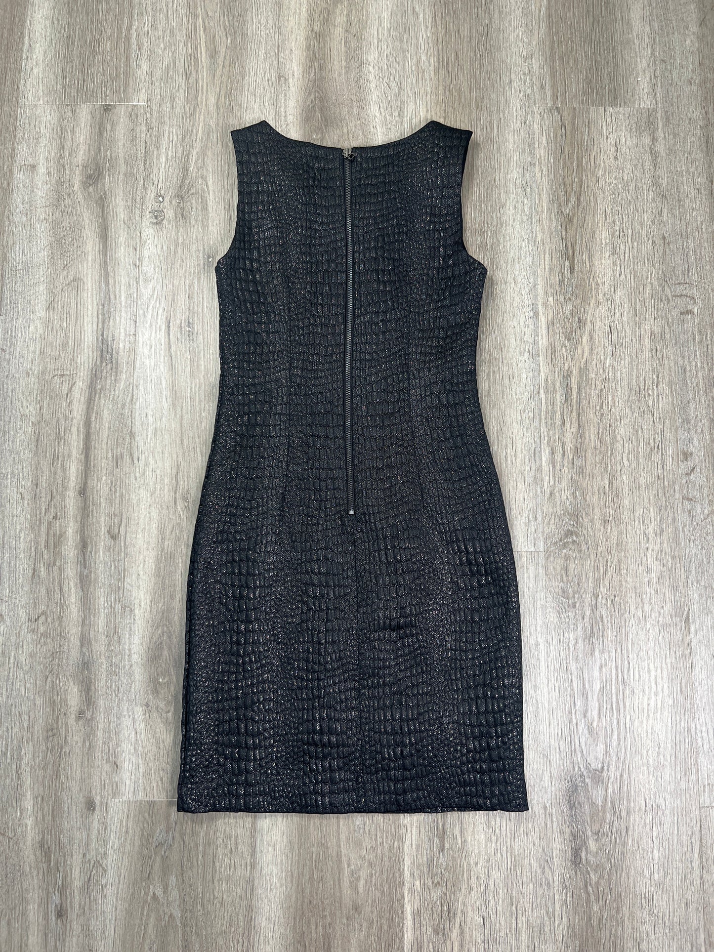 Dress Party Short By Kenneth Cole  Size: S
