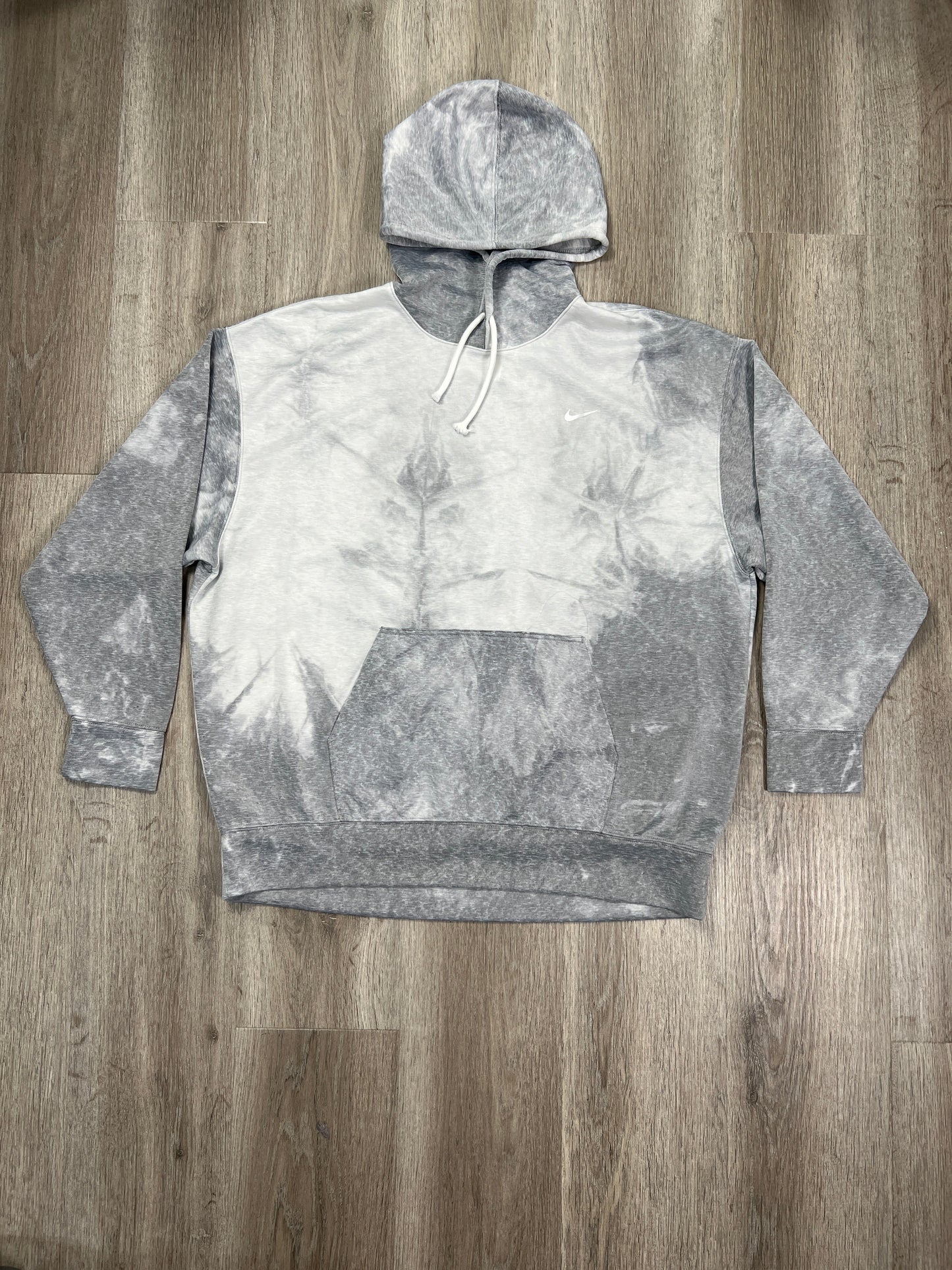 Athletic Sweatshirt Hoodie By Nike Apparel In Grey, Size: L