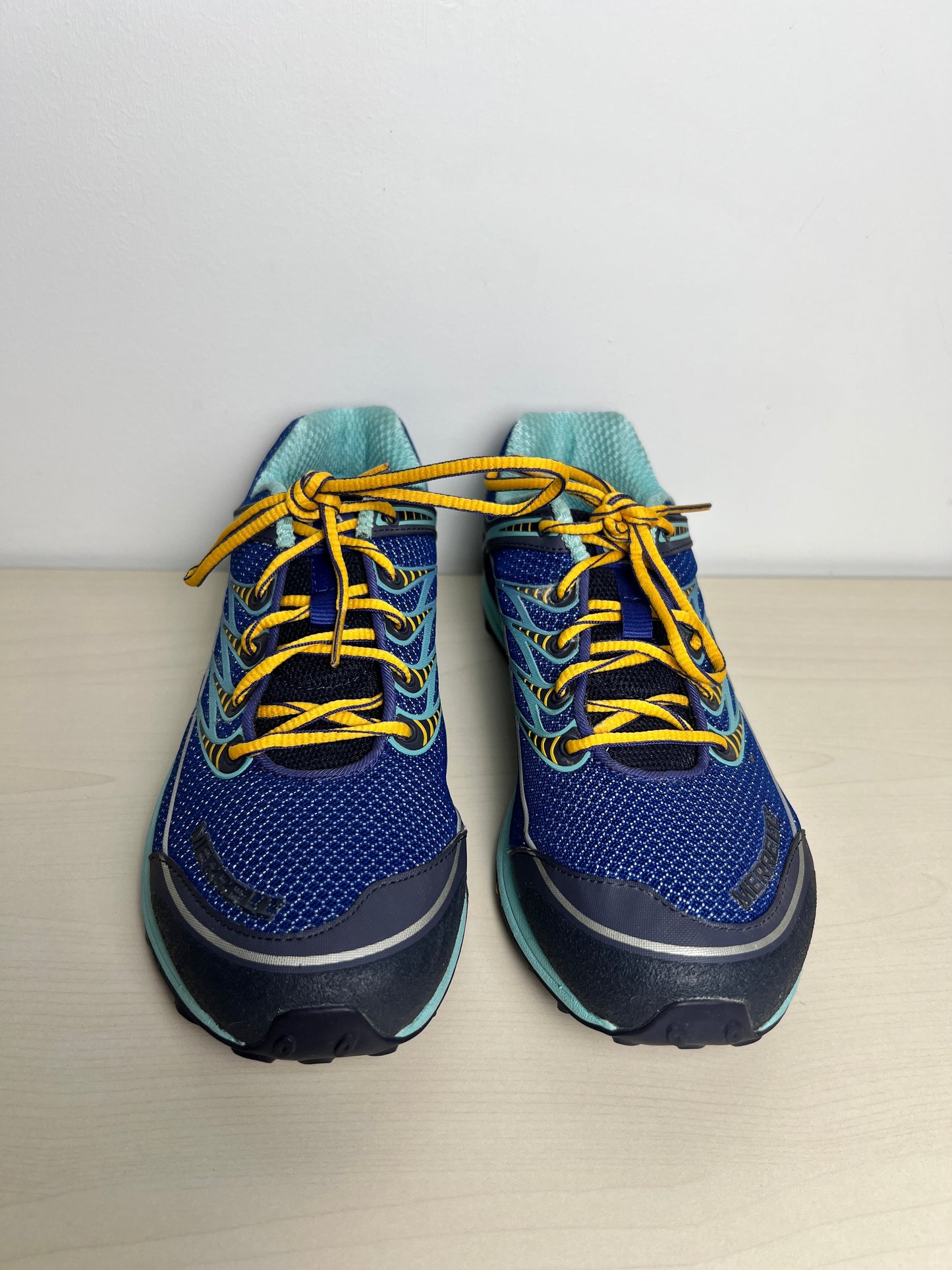 Shoes Athletic By Merrell In Blue & Yellow, Size: 8.5