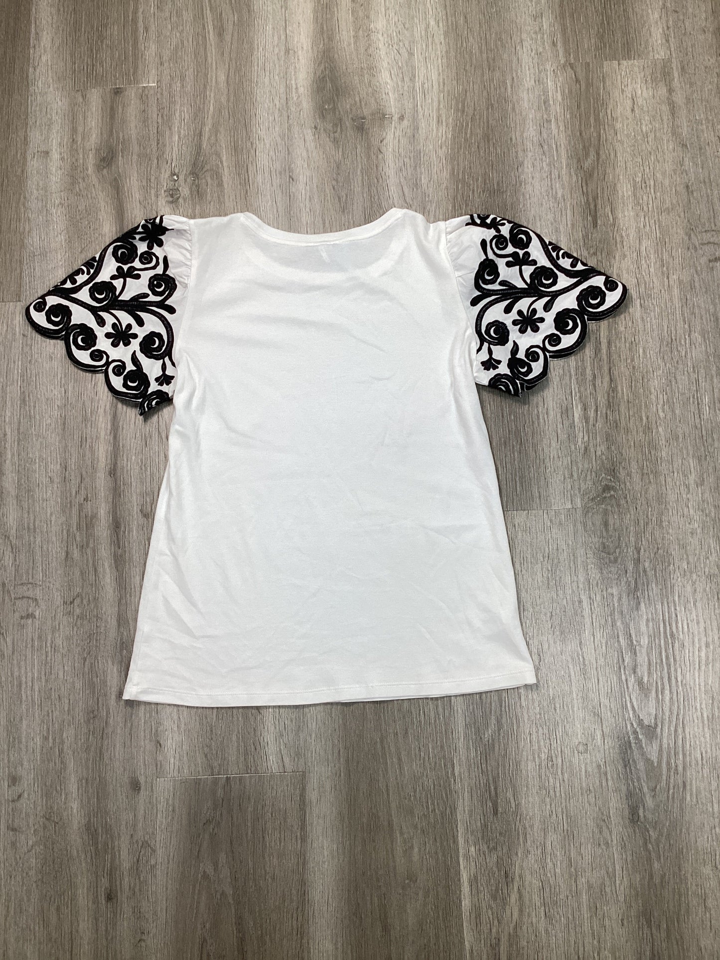 Top Short Sleeve By Ann Taylor In Black & White, Size: S