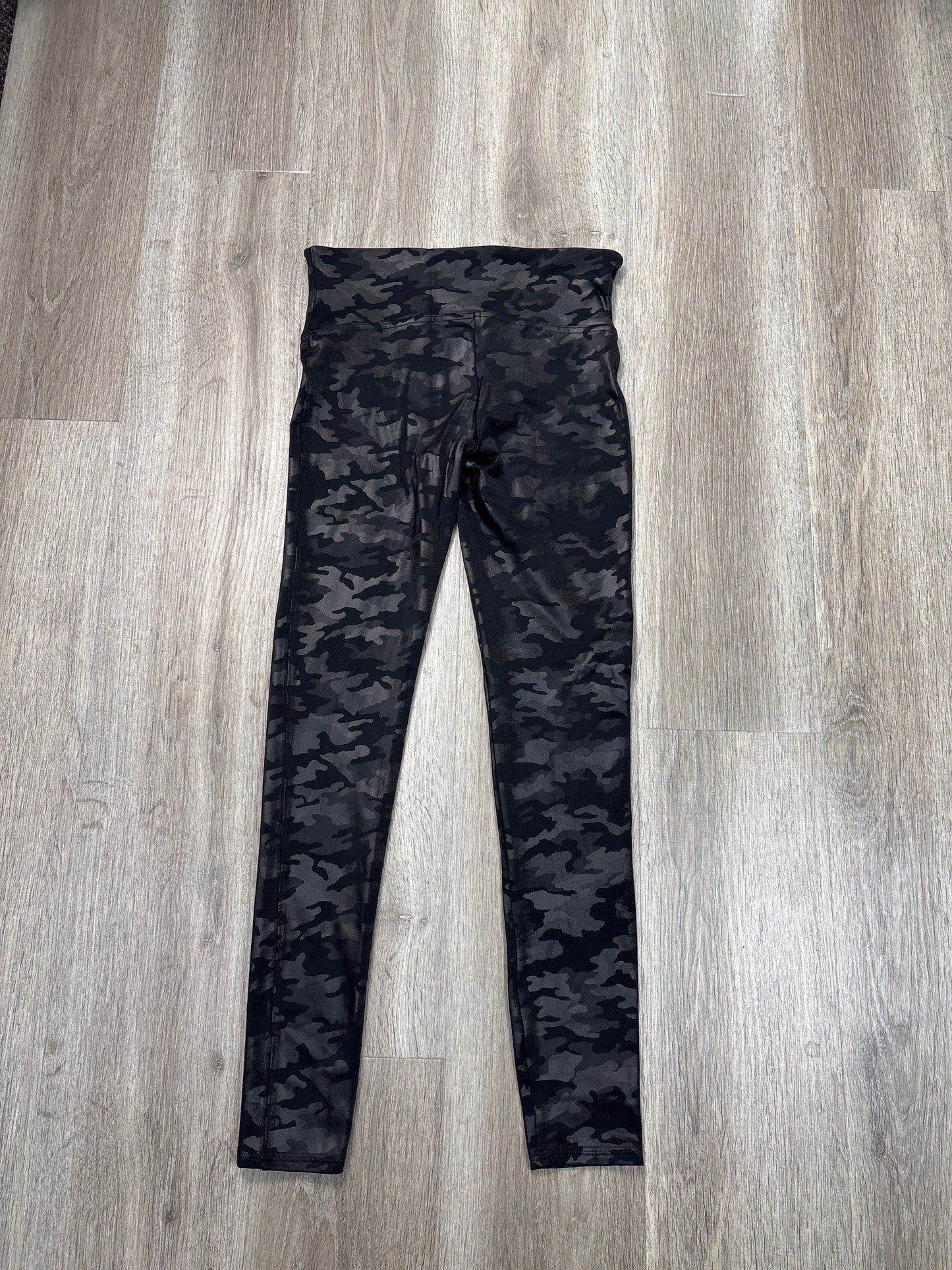 Pants Leggings By Spanx In Camouflage Print, Size: M