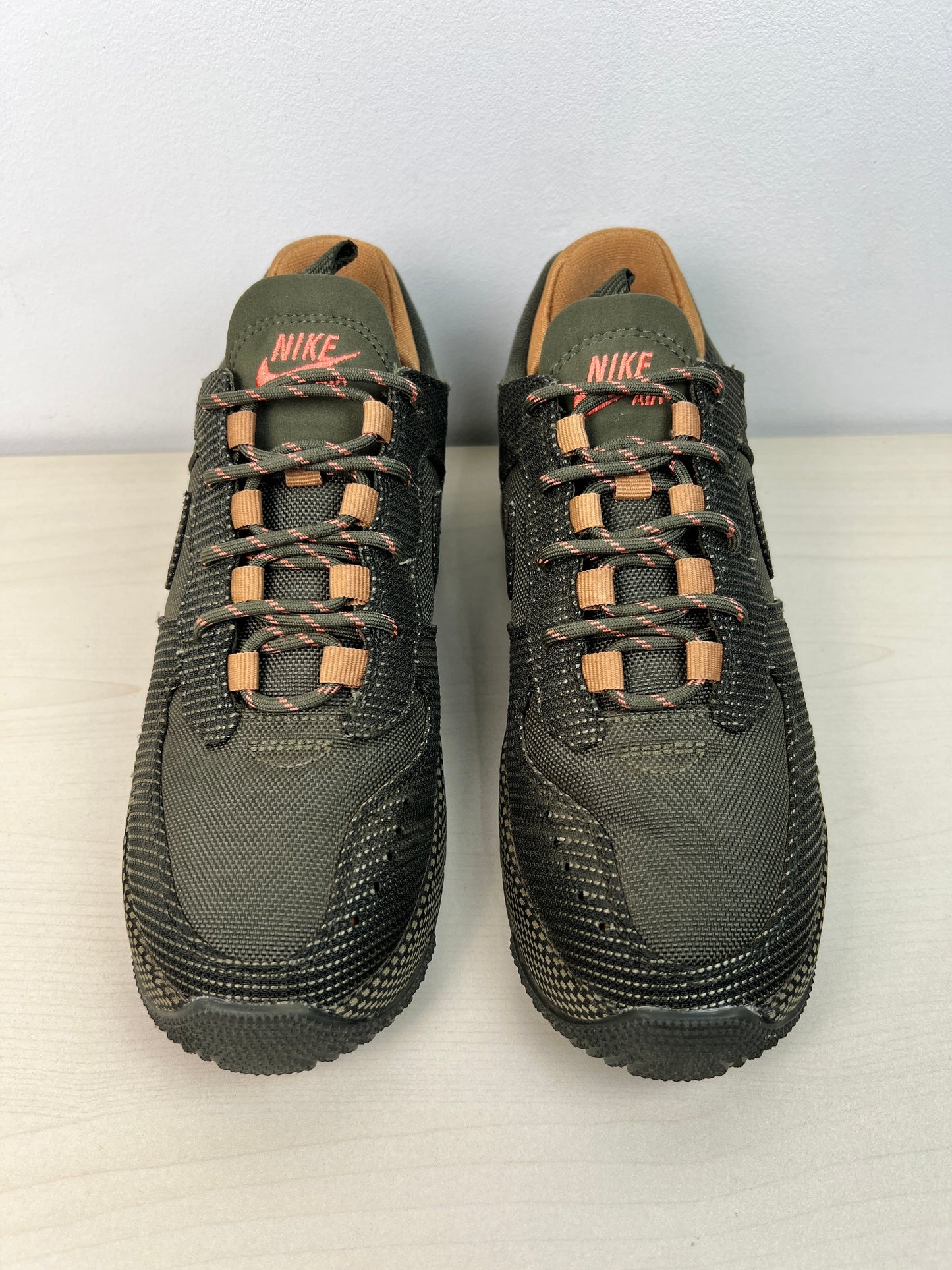 Shoes Sneakers By Nike In Green, Size: 7