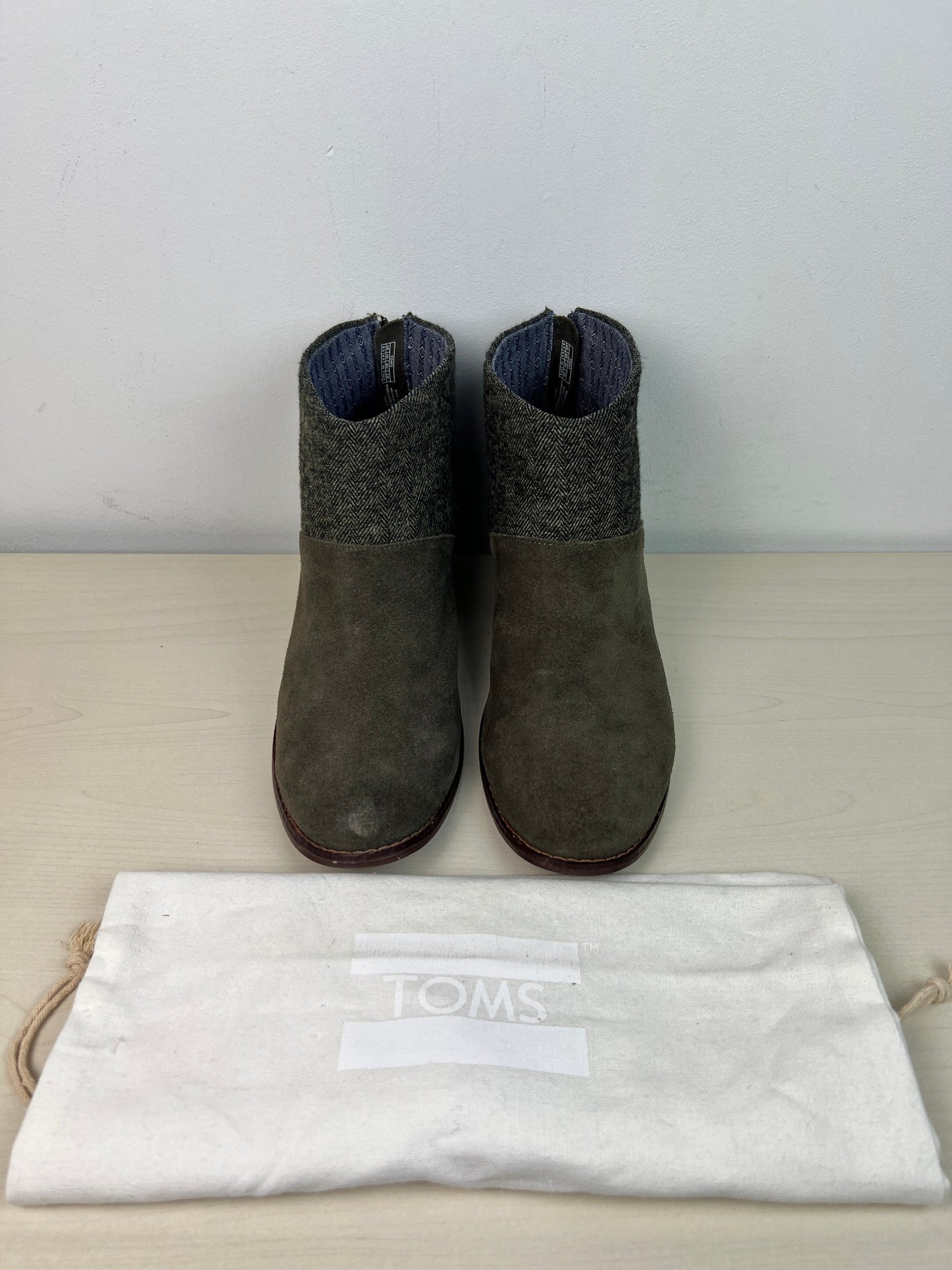 Boots Ankle Heels By Toms In Grey, Size: 8.5