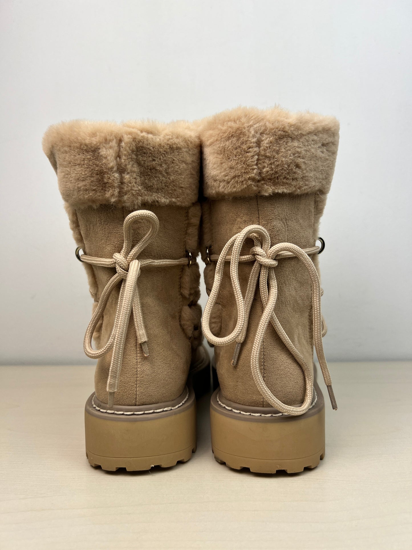 Boots Snow By Jennifer Lopez In Tan, Size: 6.5