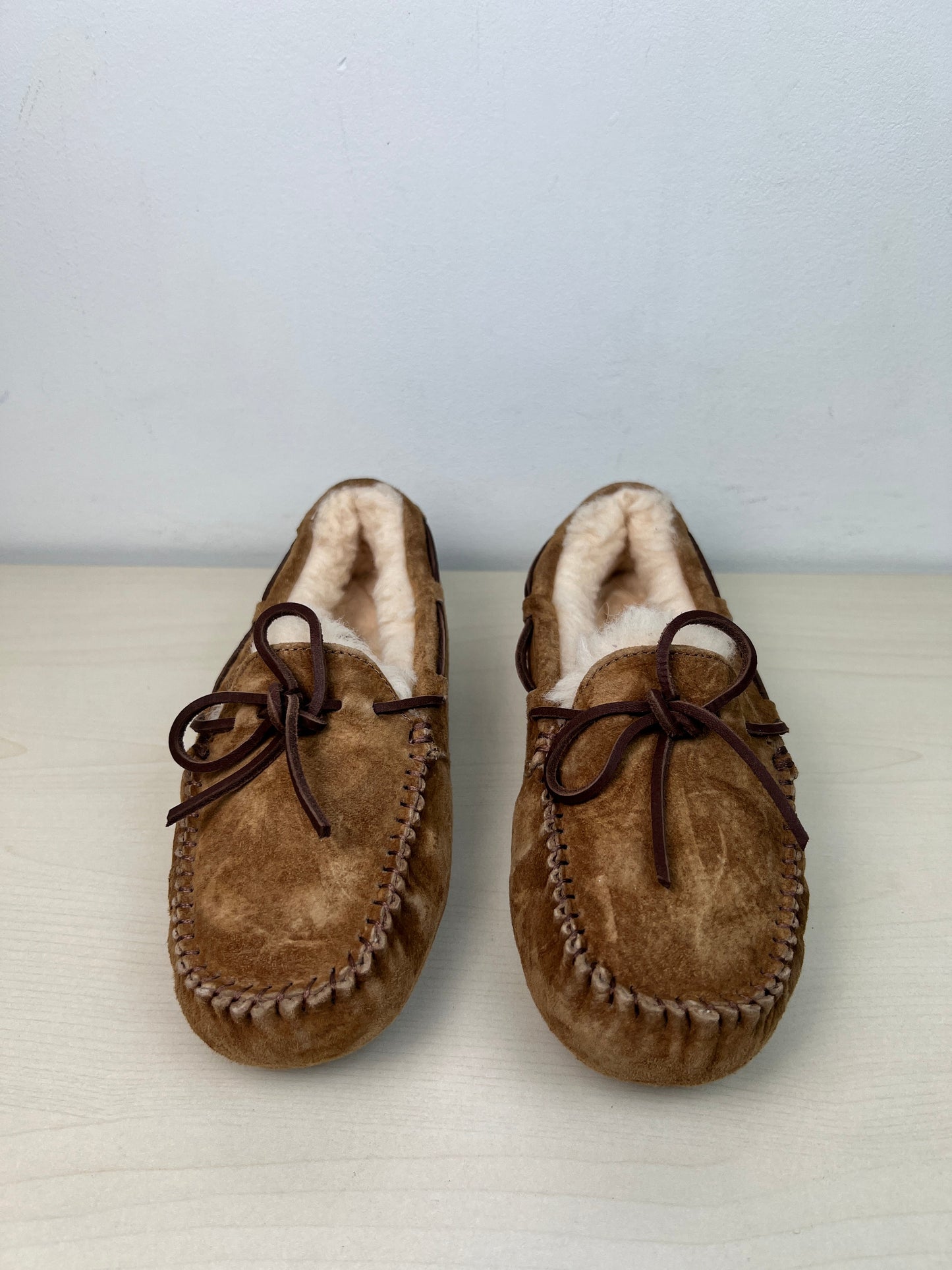 Shoes Flats By Ugg In Brown, Size: 5