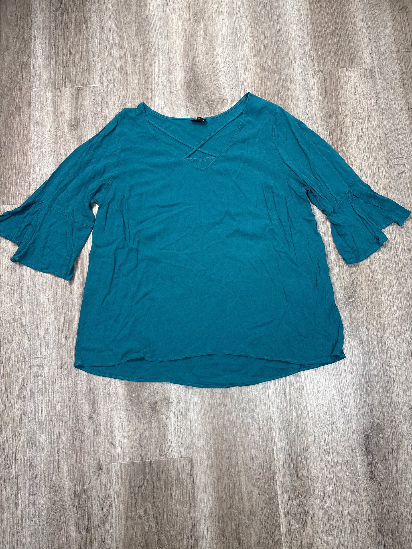 Top 3/4 Sleeve By Torrid In Blue