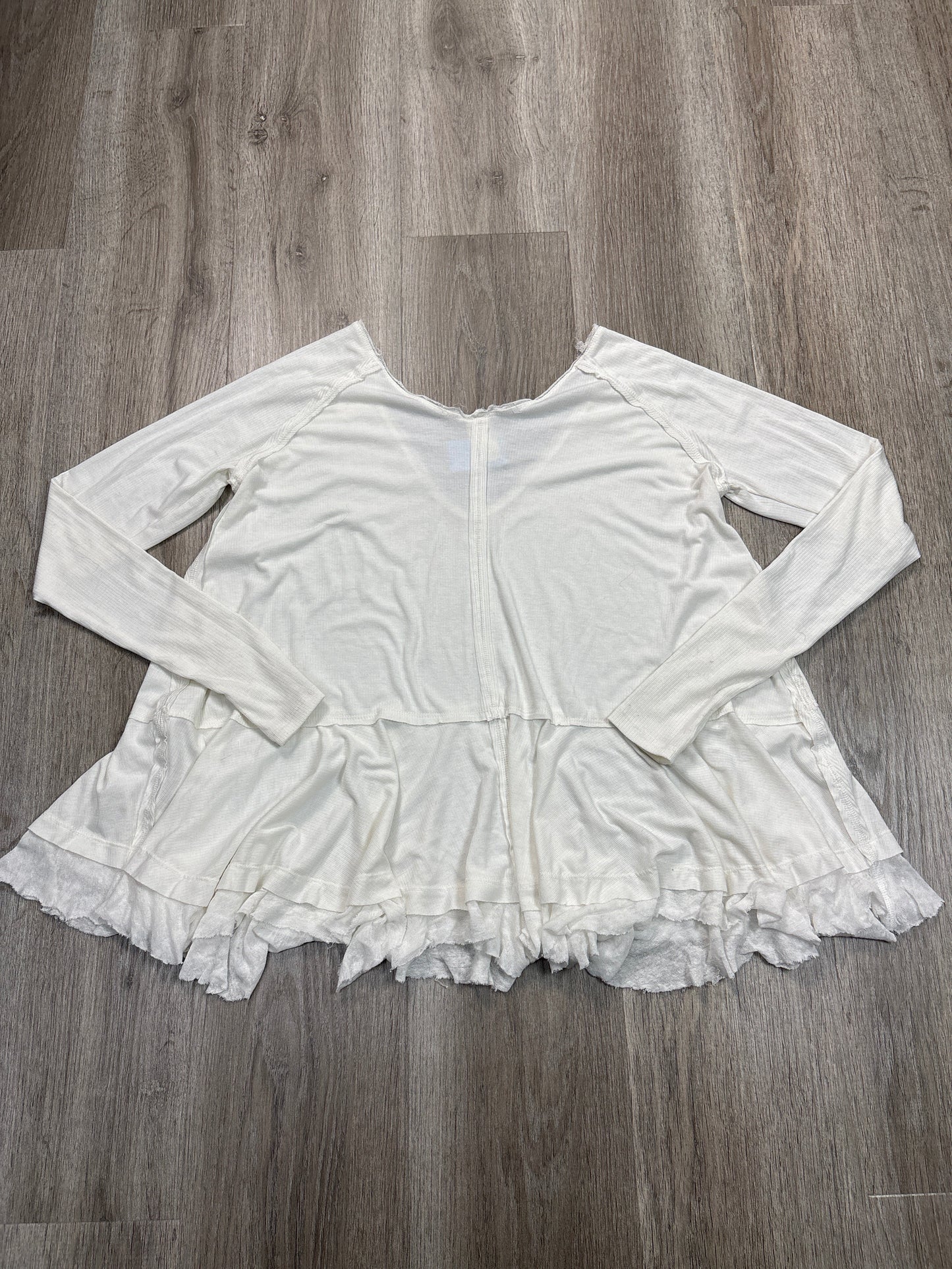 Top Long Sleeve By We The Free In White, Size: S