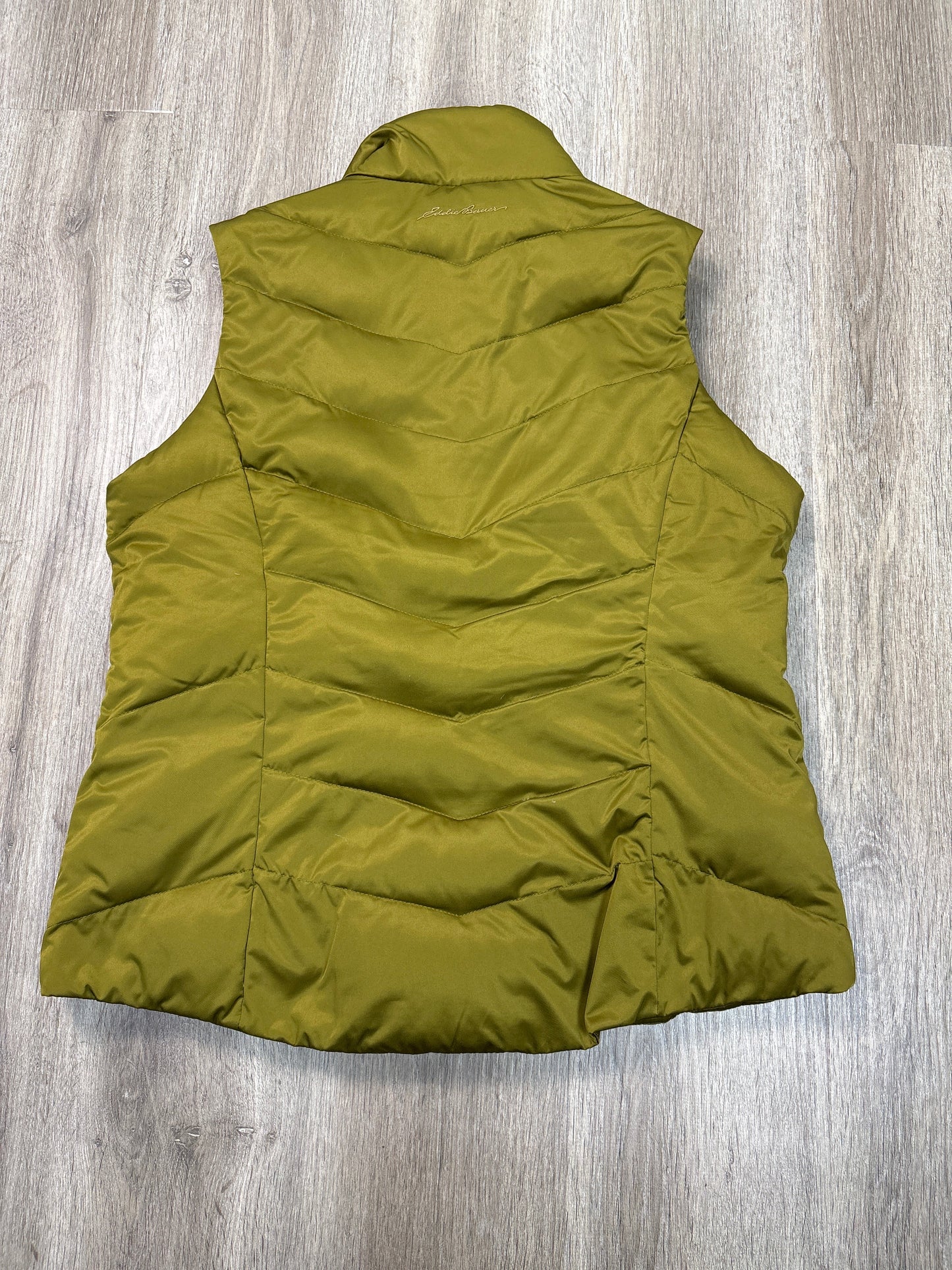 Vest Puffer & Quilted By Eddie Bauer In Green, Size: L