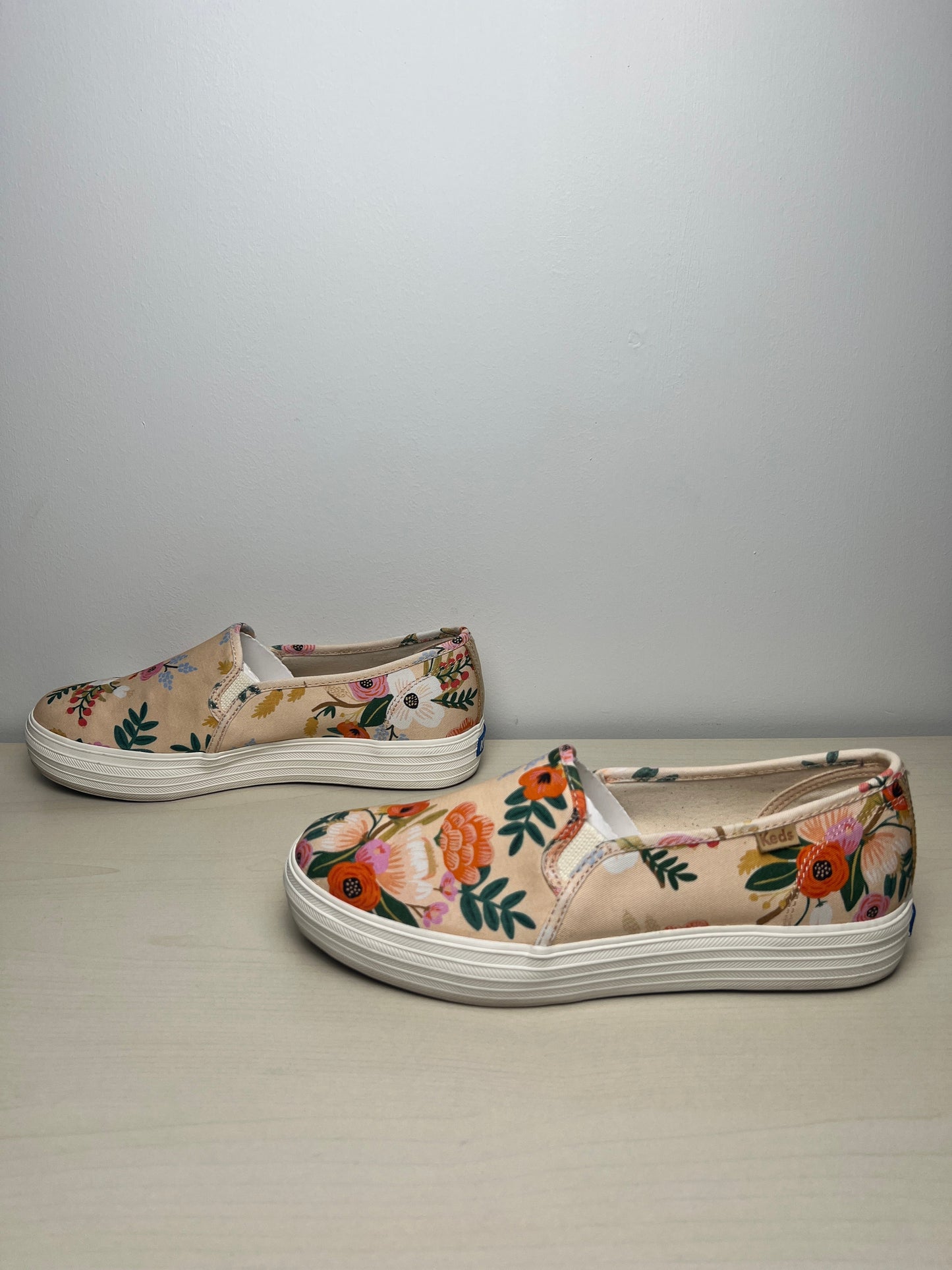 Shoes Sneakers By Keds In Floral Print, Size: 8