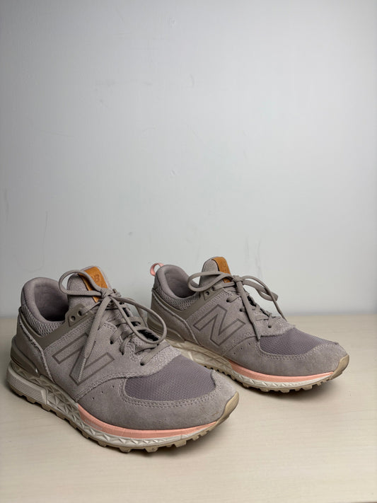 Shoes Athletic By New Balance In Grey, Size: 7