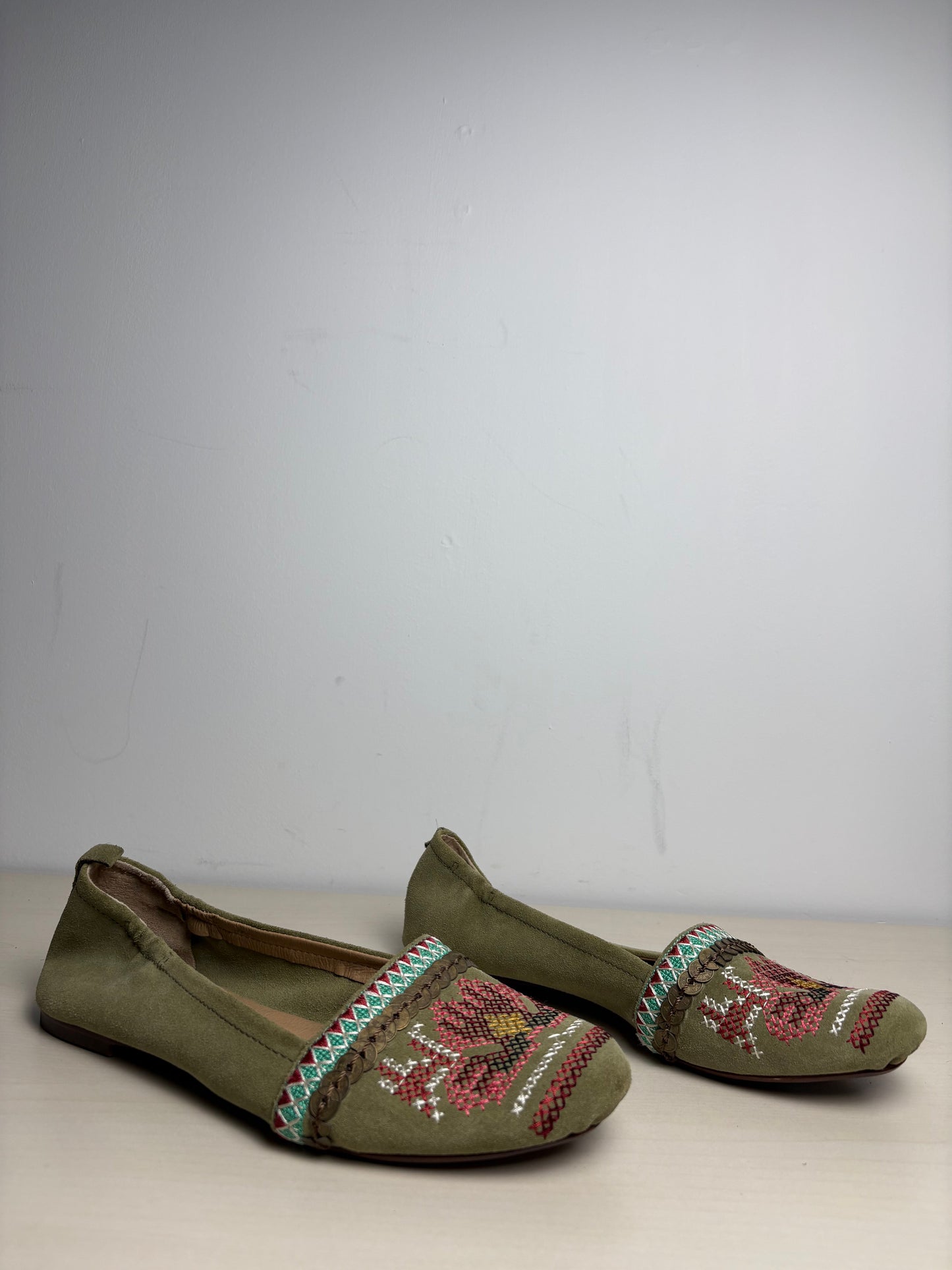 Shoes Flats By Latigre In Green, Size: 8.5