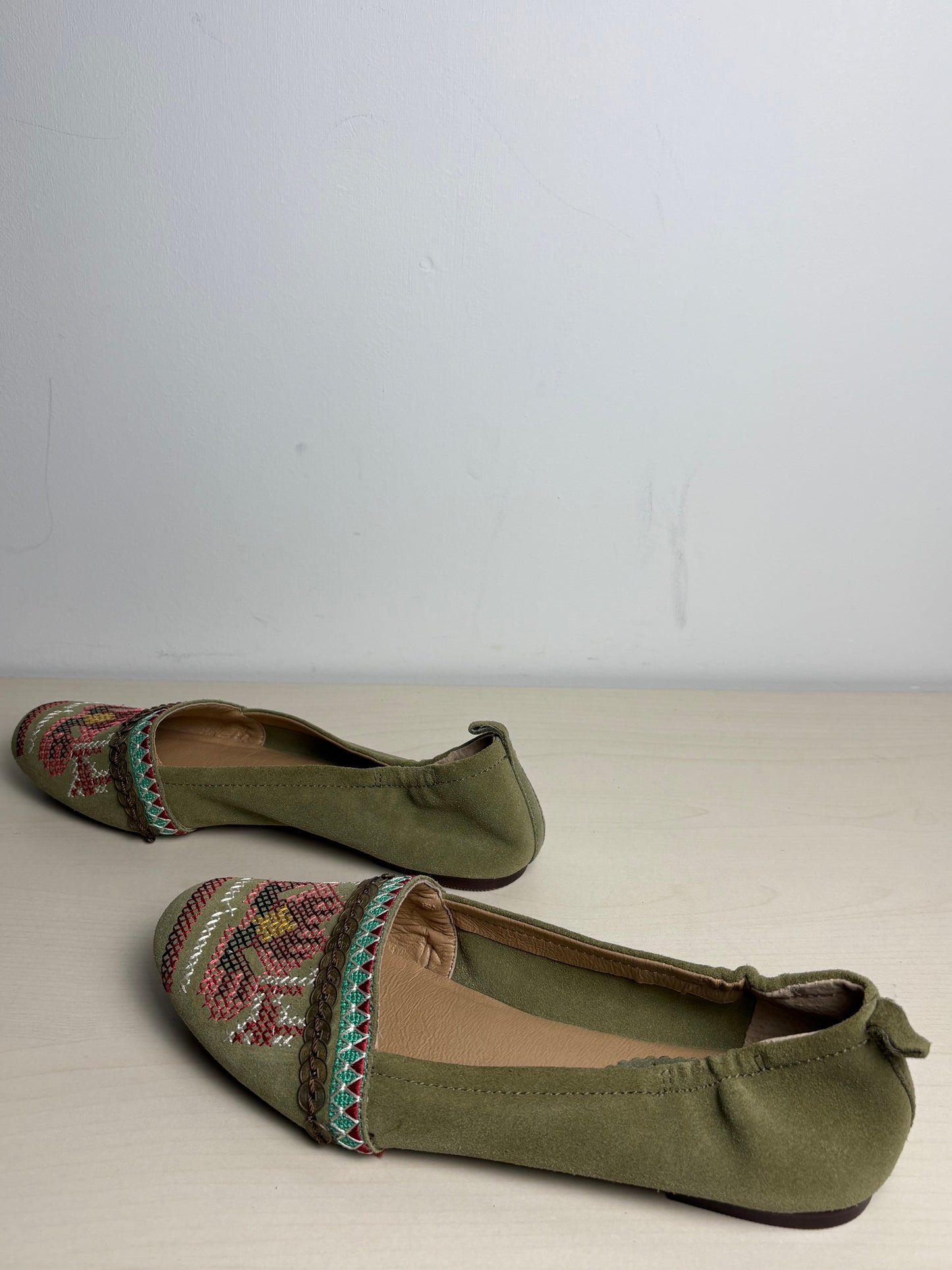 Shoes Flats By Latigre In Green, Size: 8.5