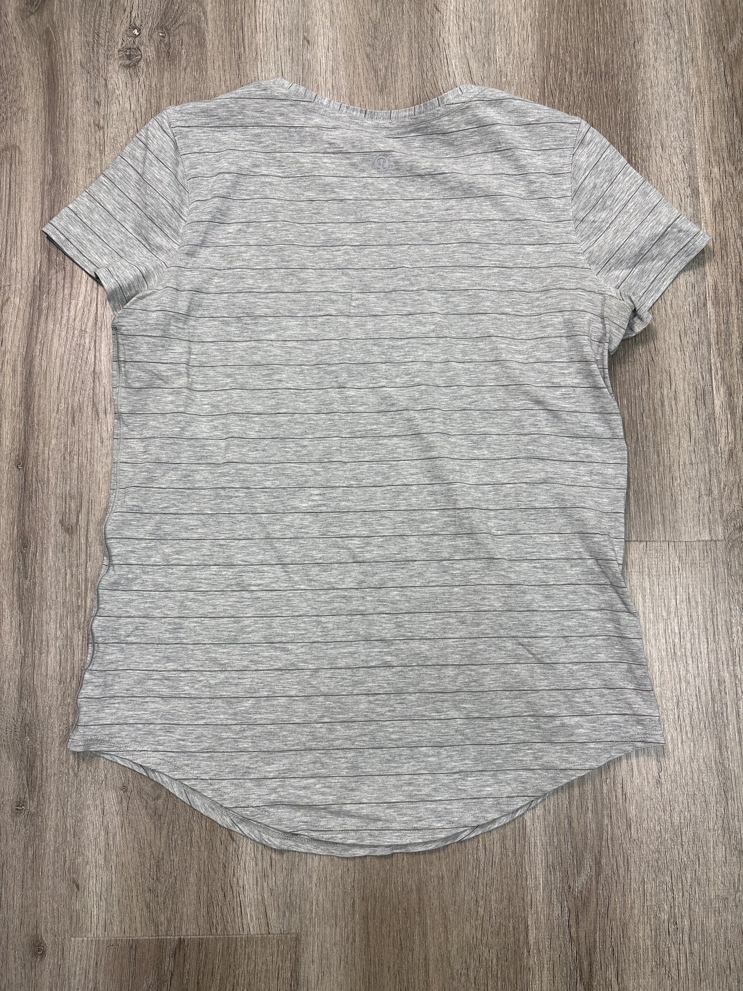 Top Short Sleeve By Lululemon In Grey, Size: M