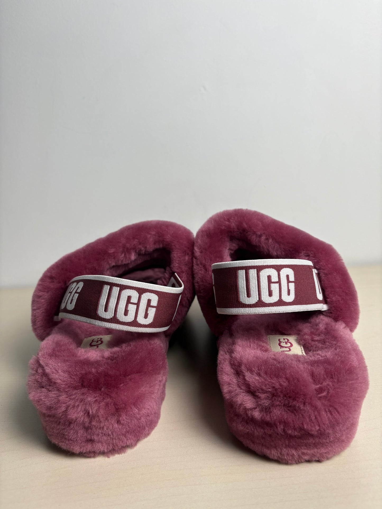 Shoes Flats By Ugg In Pink, Size: 9