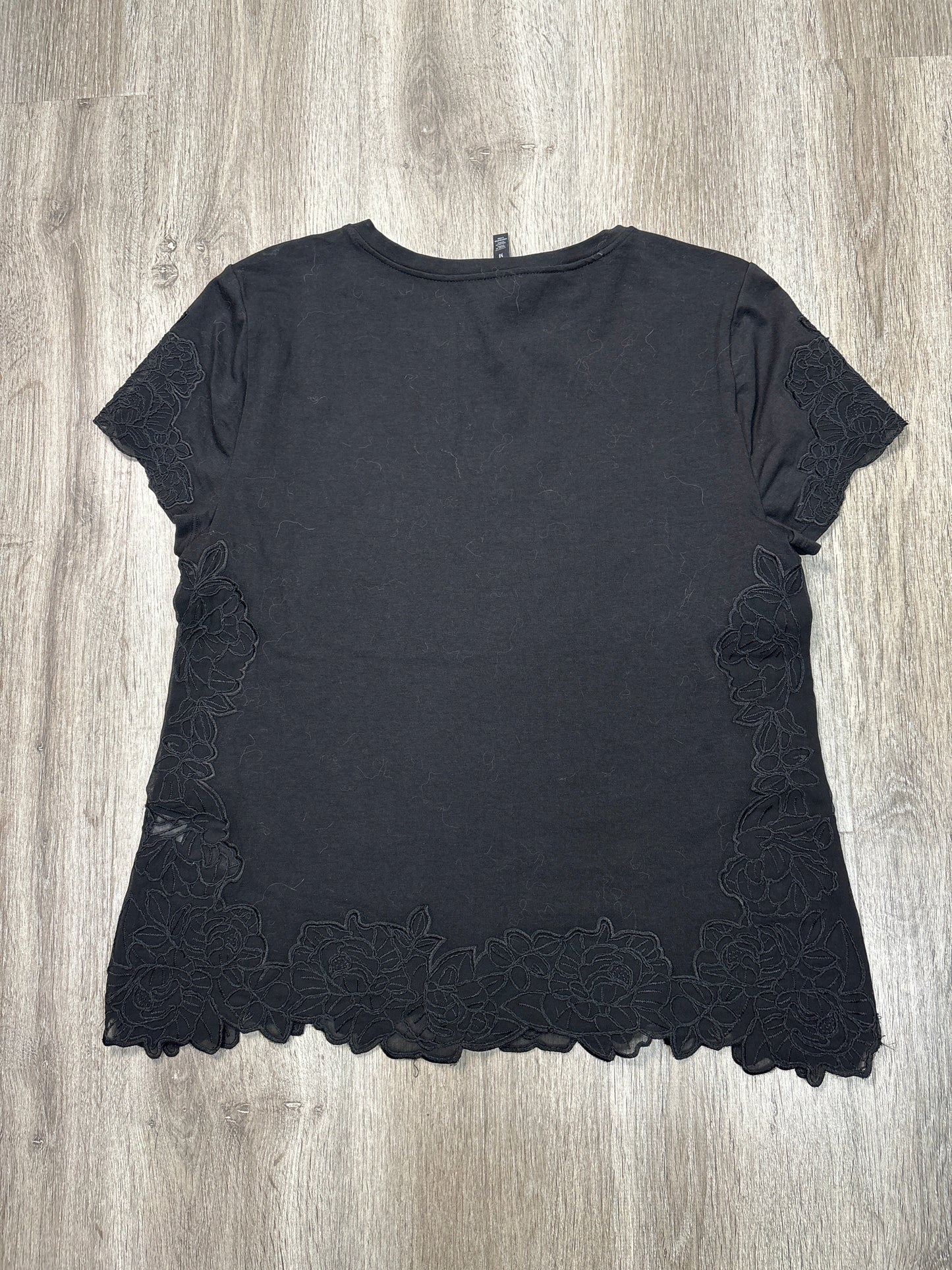 Top Short Sleeve By White House Black Market In Black, Size: M