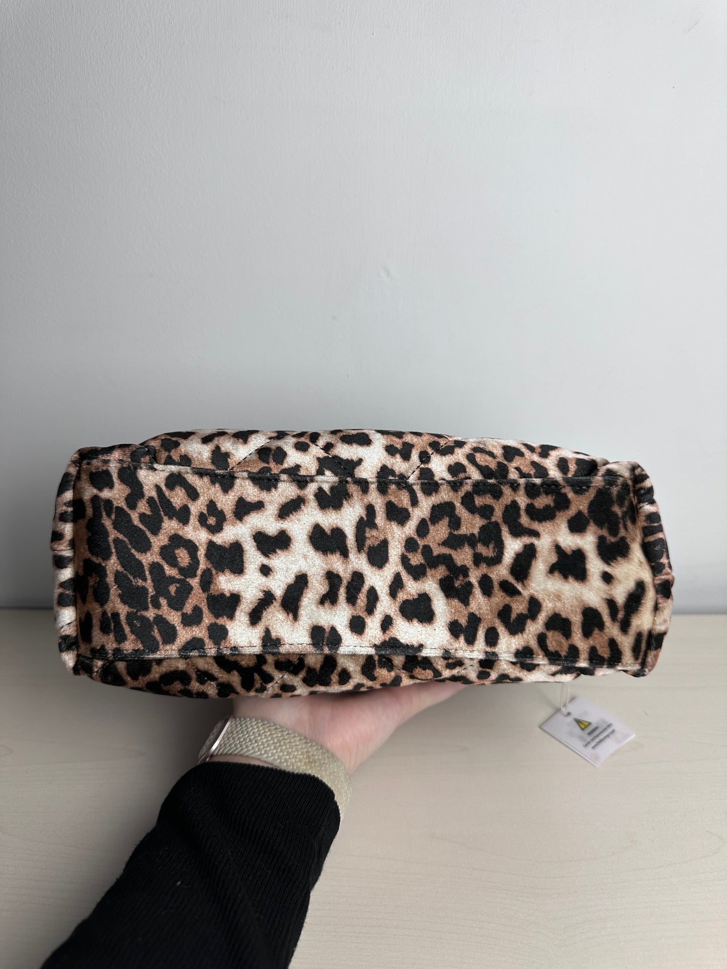 Clutch By SHIRALEAH, Size: Large