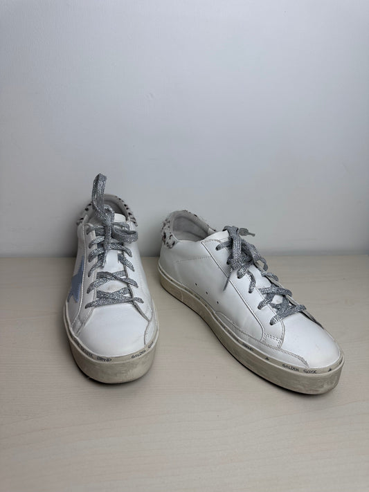 Shoes Sneakers By Golden Goose In White, Size: 8.5