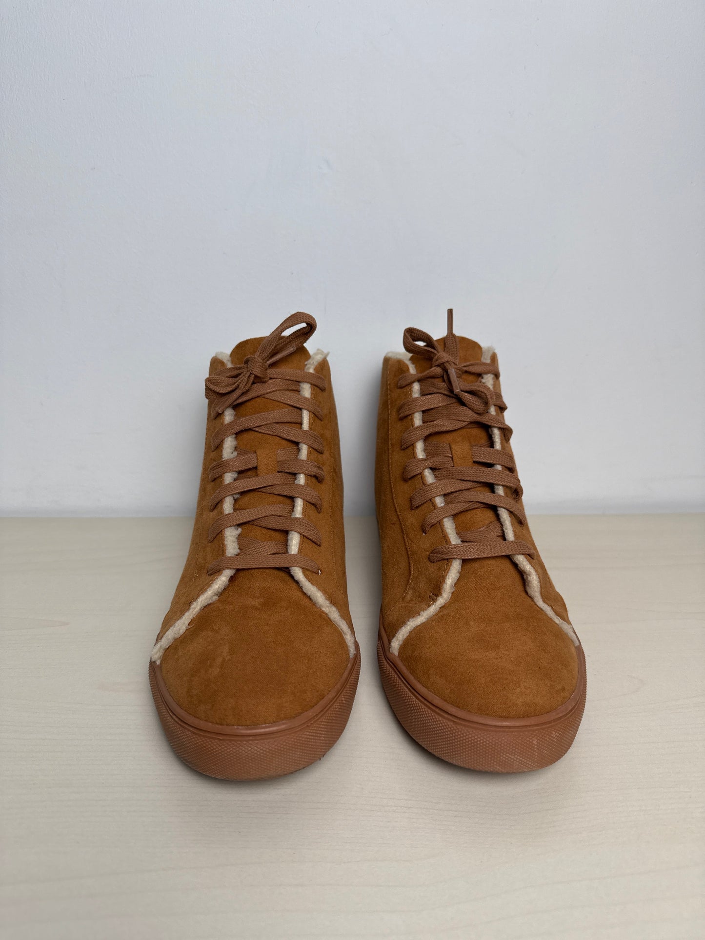 Shoes Sneakers By Loft In Brown, Size: 8