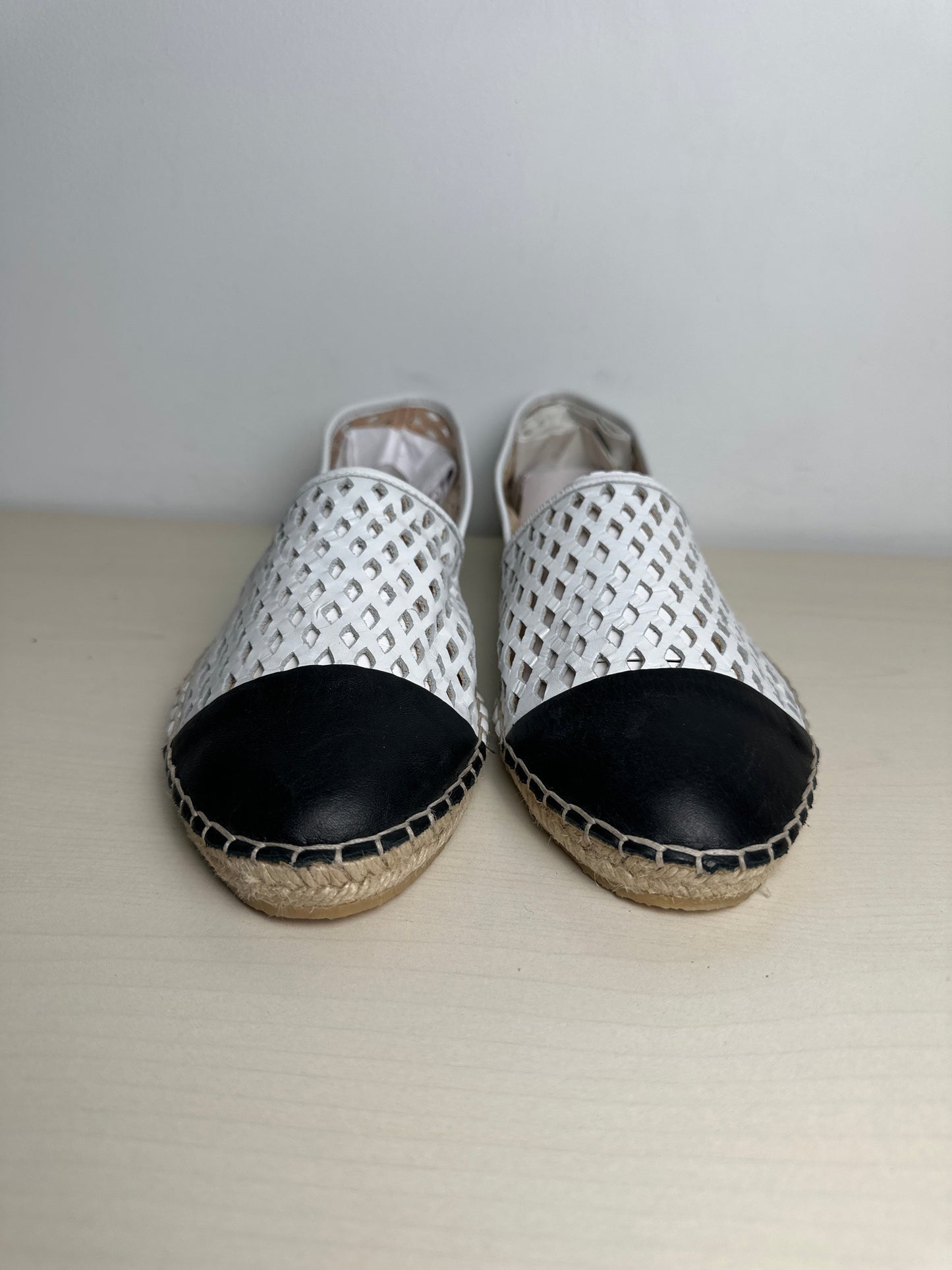 Shoes Flats By Loeffler Randall In Black & White, Size: 9.5