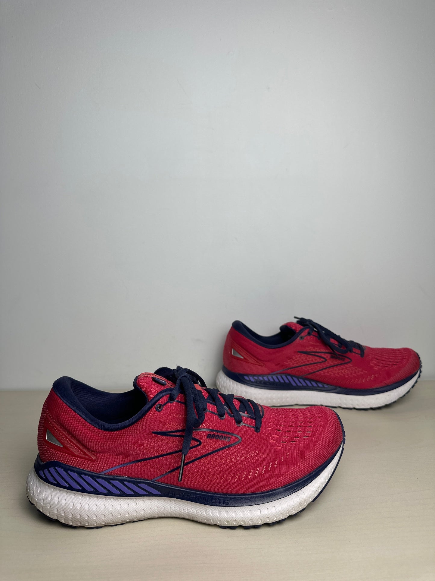 Shoes Athletic By Brooks In Pink & Purple, Size: 11