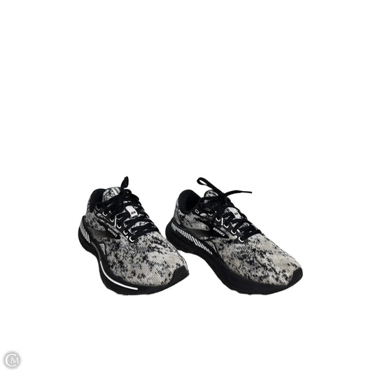 Shoes Athletic By Brooks In Black & White, Size: 8.5