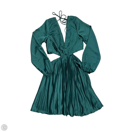 Dress Casual Short By Abercrombie And Fitch In Green, Size: M